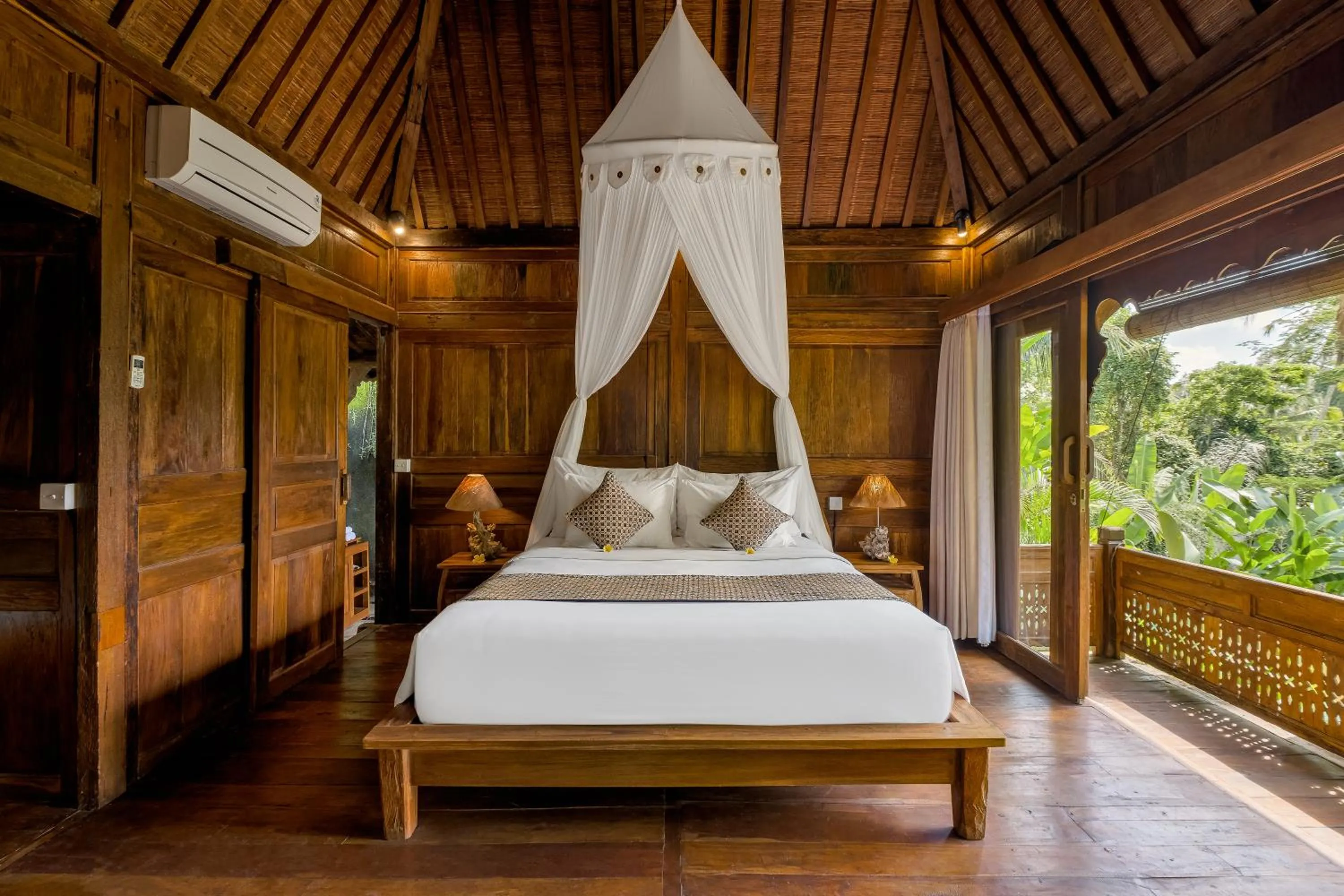 Bed in Mandana Ubud Villa