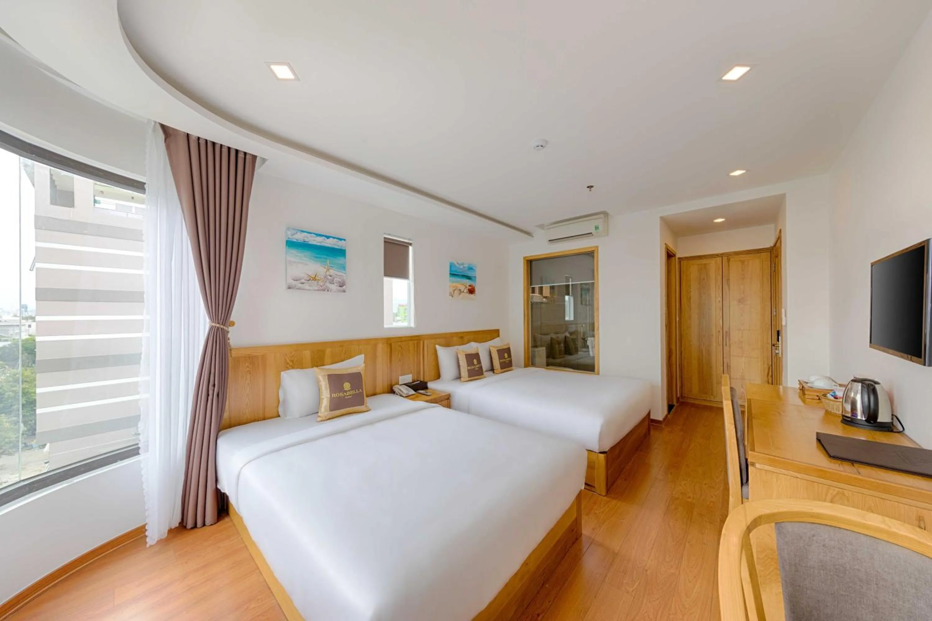 Bed in Rosabella Boutique Hotel