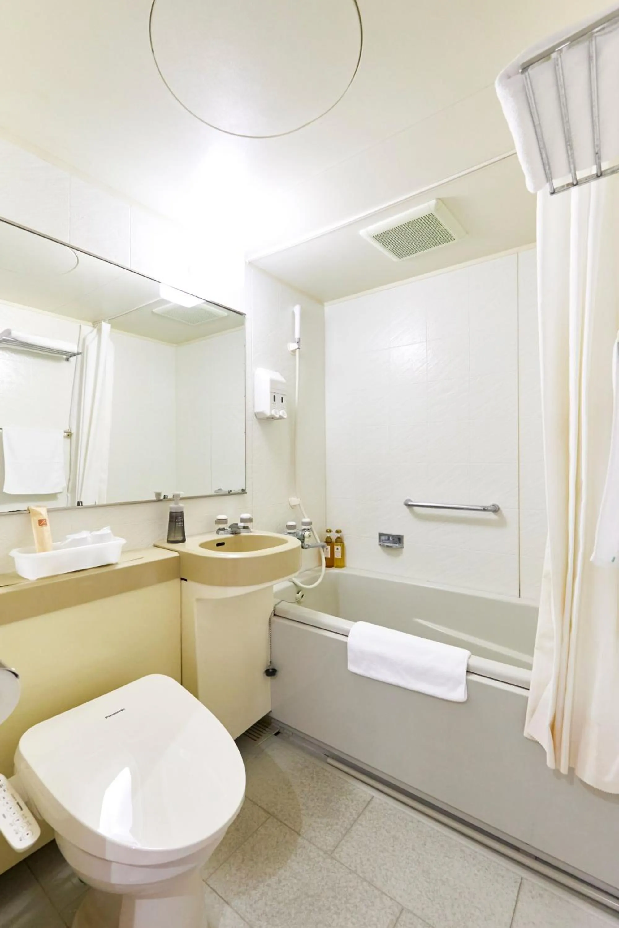 Bathroom in Smile Hotel Miyakojima