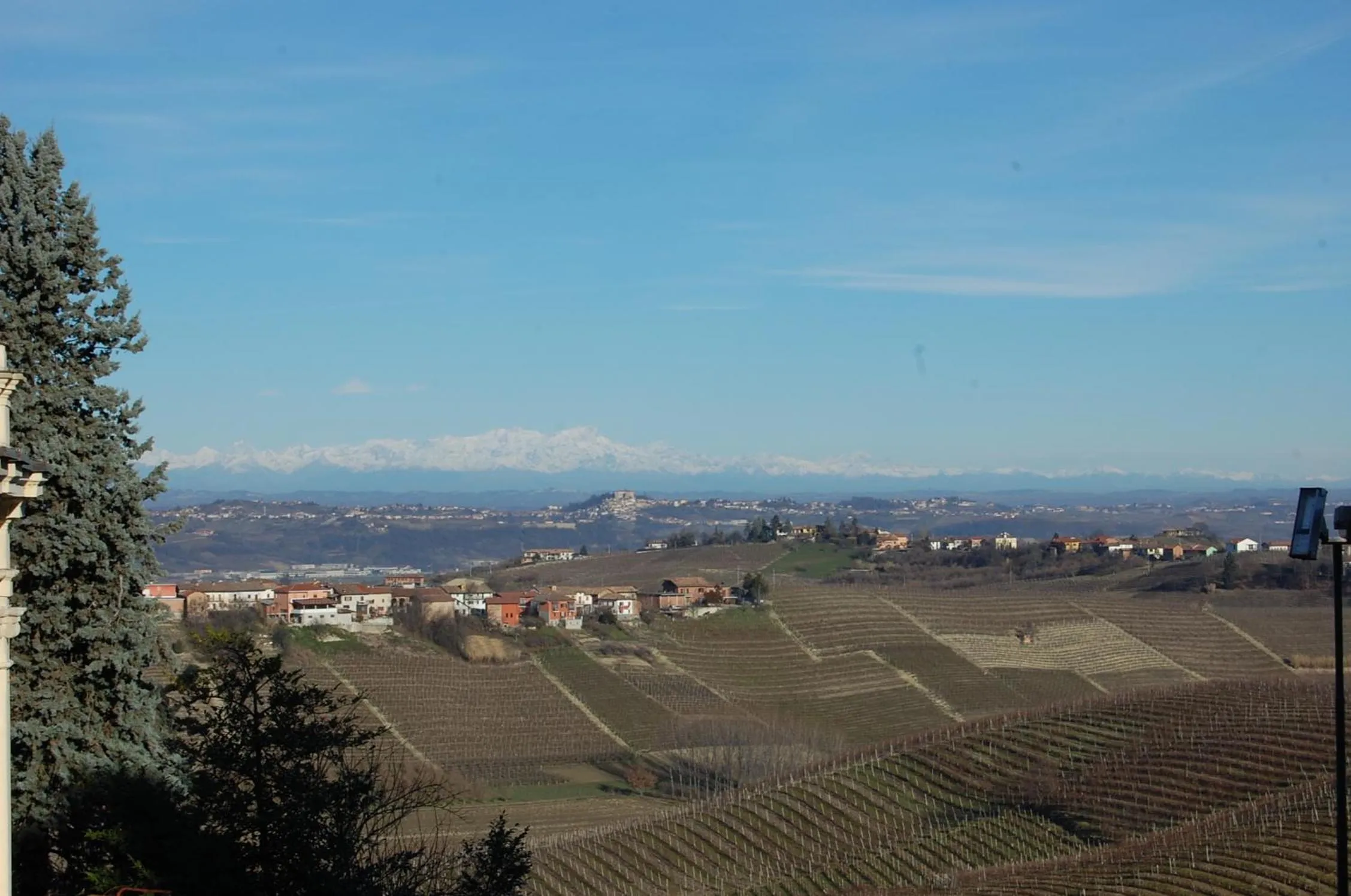 Nearby landmark in L'Aromatario