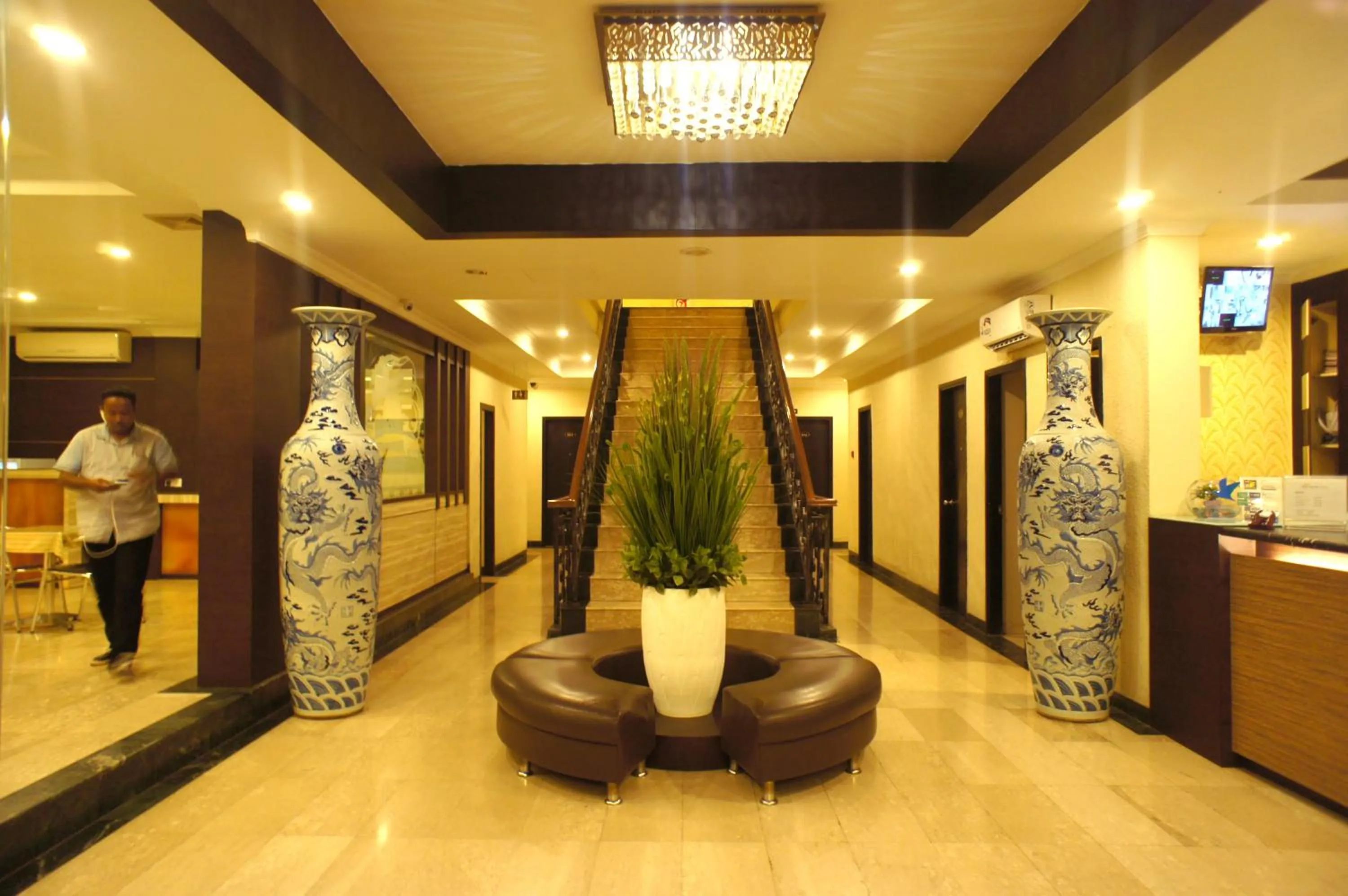 Sky View Hotel Managed by OS