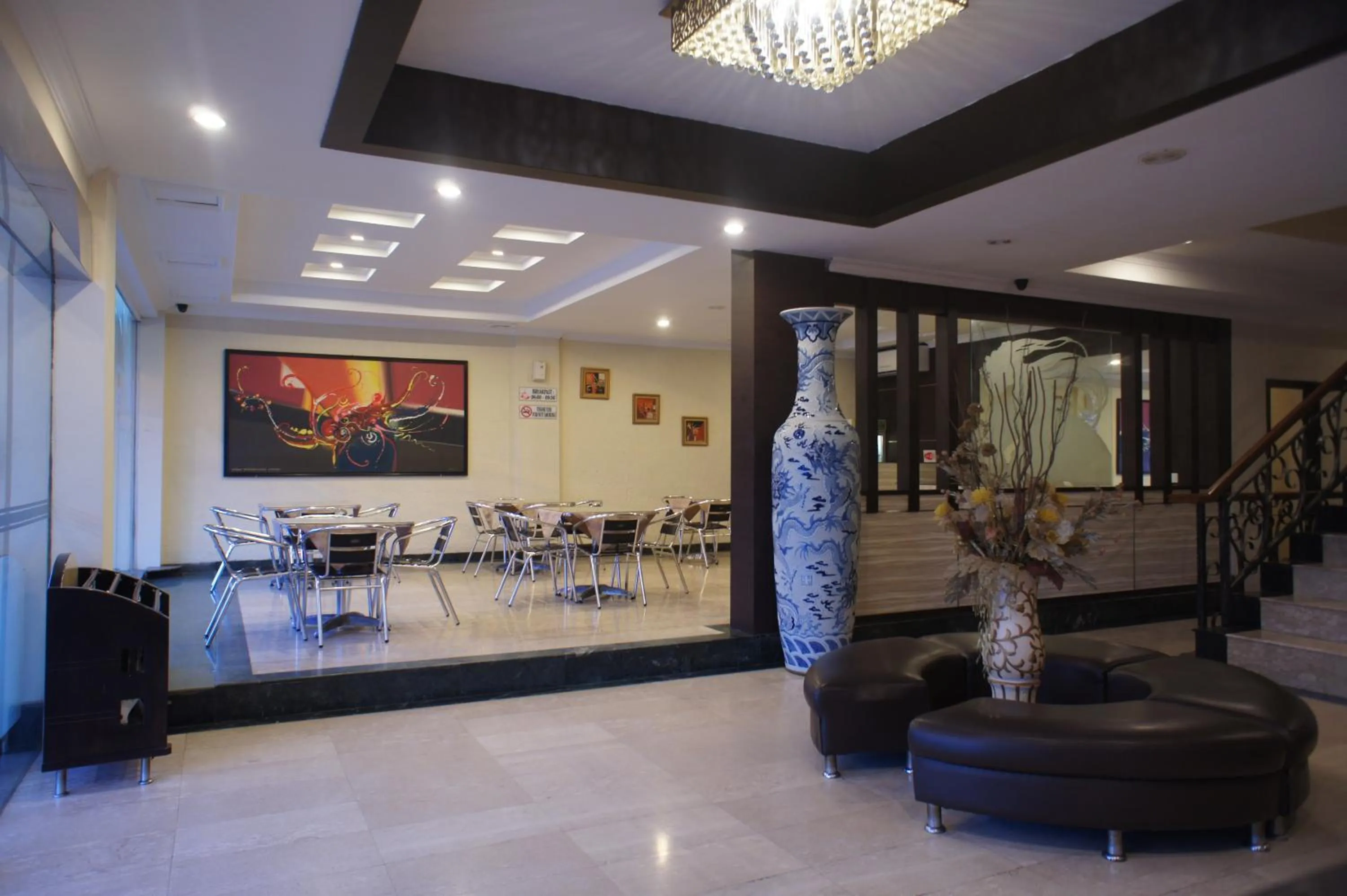 Sky View Hotel Managed by OS