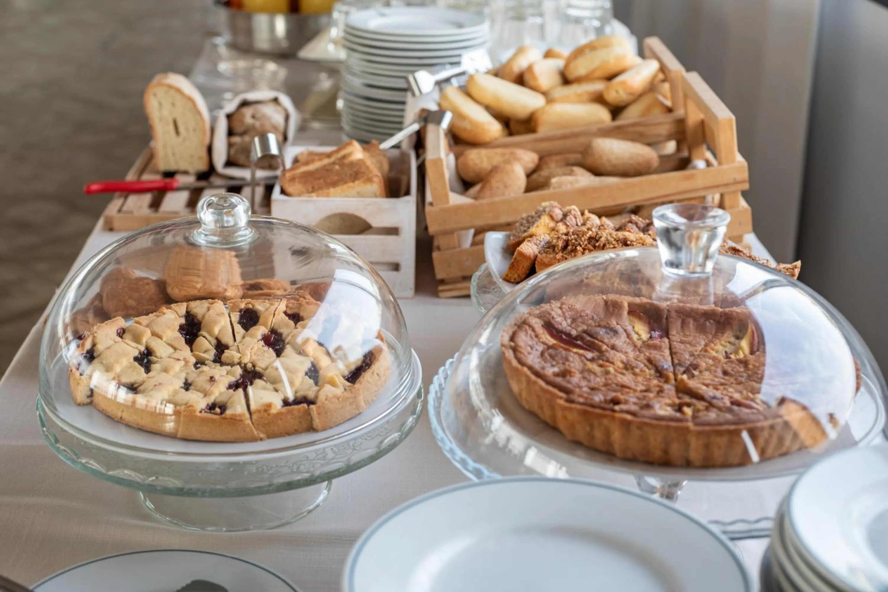 Buffet breakfast in Cav Approdo