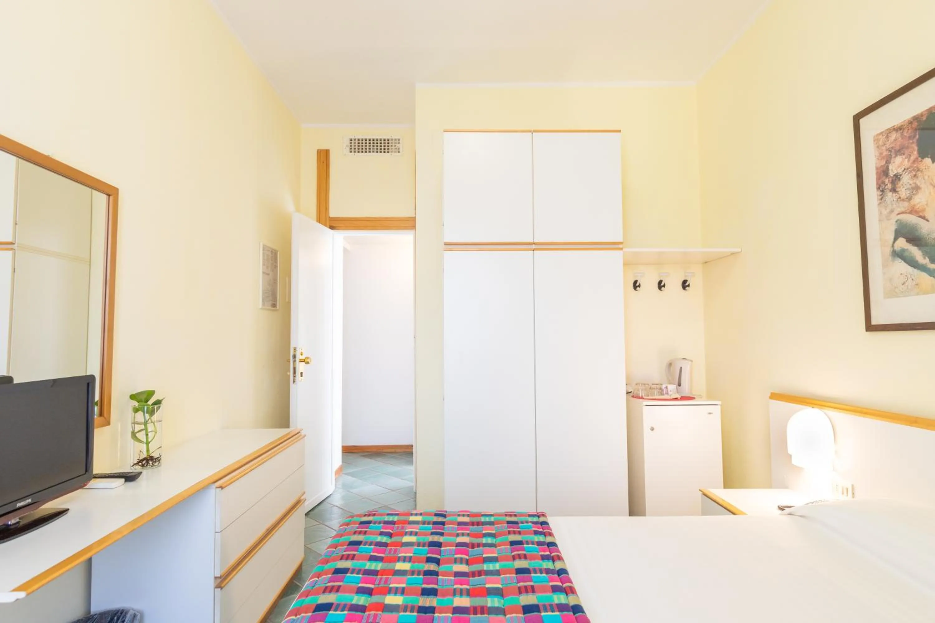 furniture, Bed in Cav Approdo