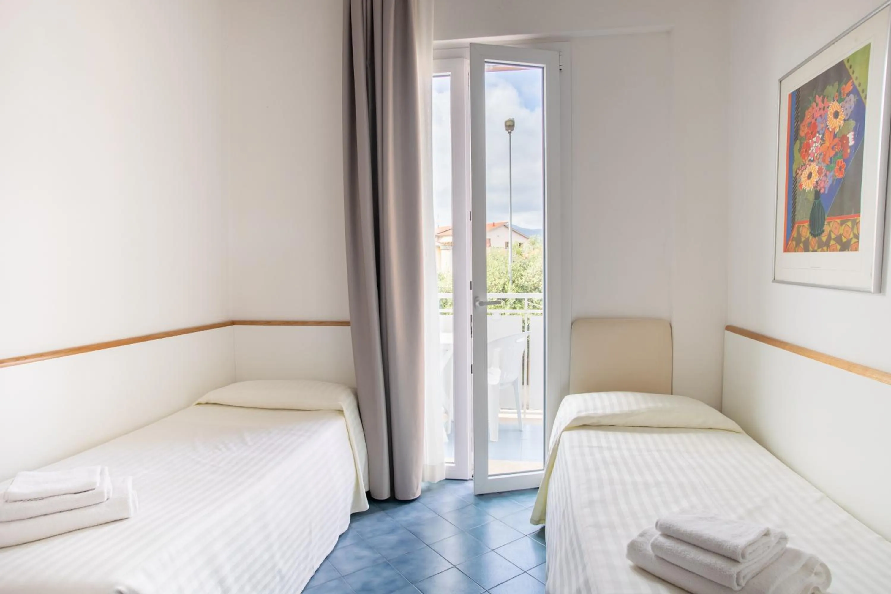 furniture, Bed in Cav Approdo