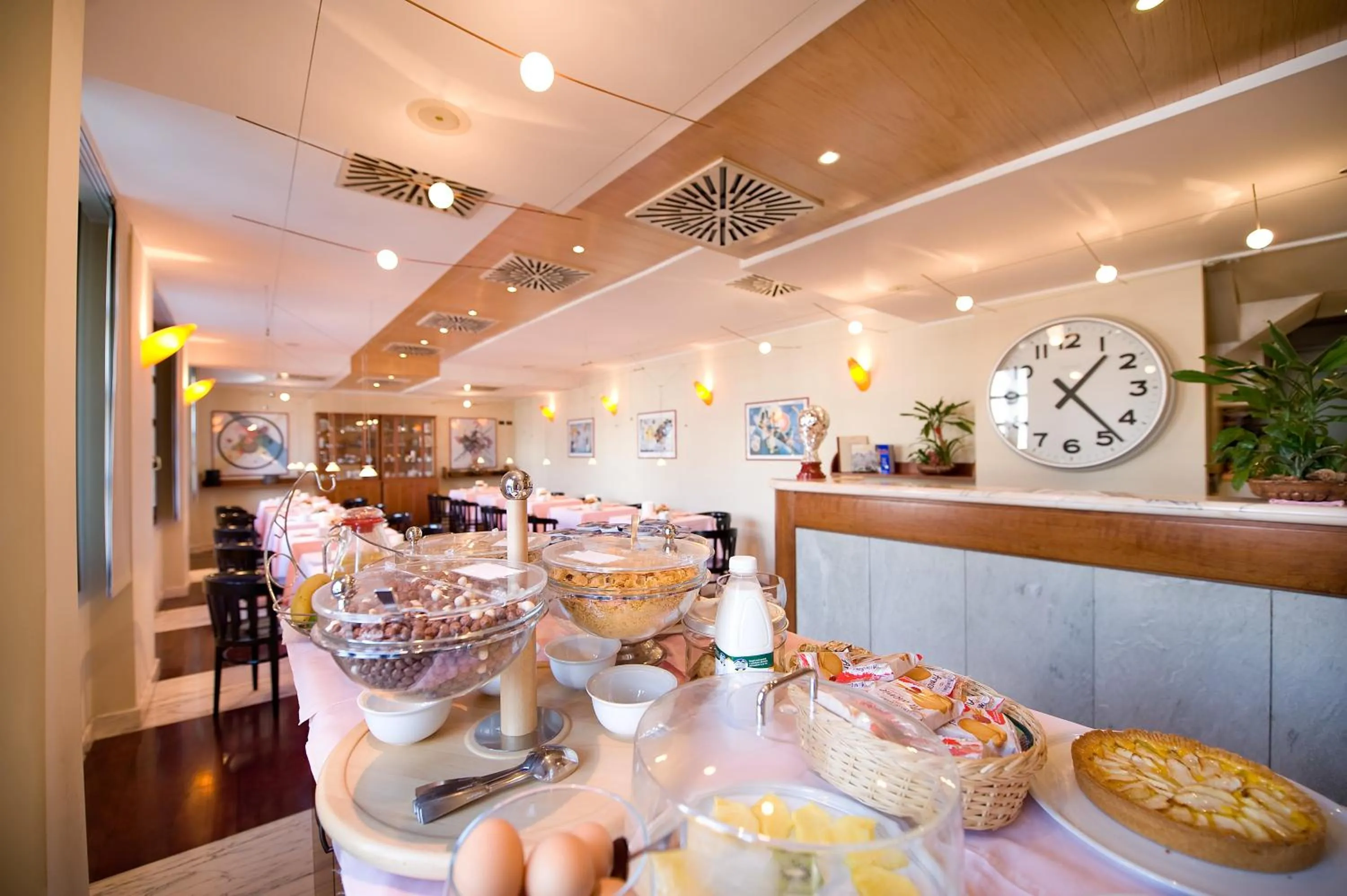 Restaurant/places to eat in Hotel Campelli