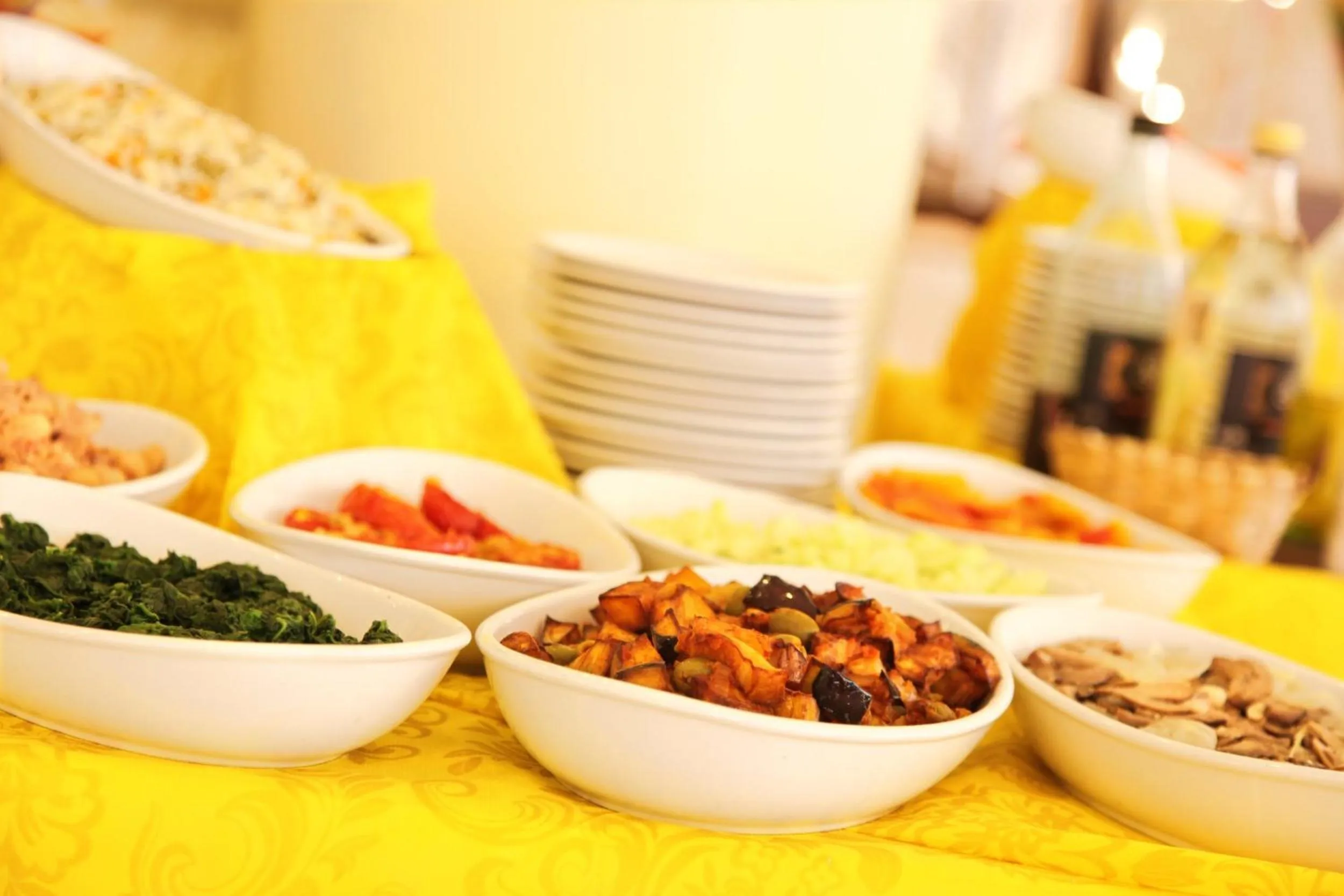 Restaurant/places to eat in Hotel Mimosa