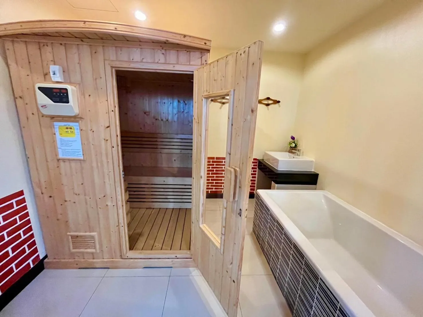 Area and facilities in Saisawan Beach Luxury Hotel