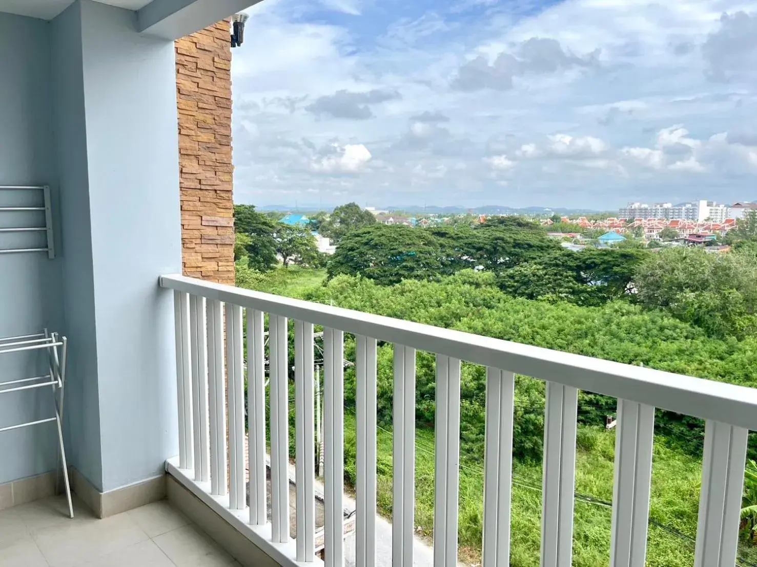 Twin Room with City View in Saisawan Beach Luxury Hotel Twin Room with City View in Saisawan Beach Luxury Hotel