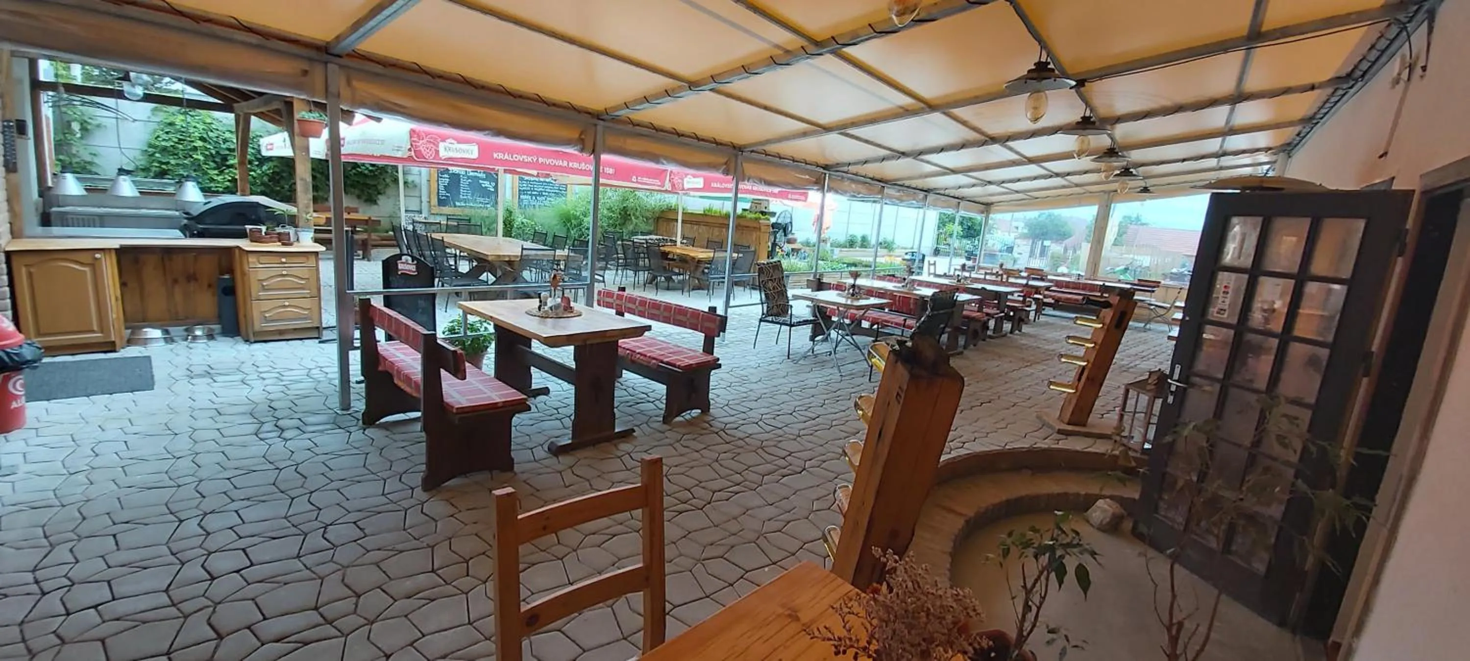 Restaurant/places to eat in Panská sýpka