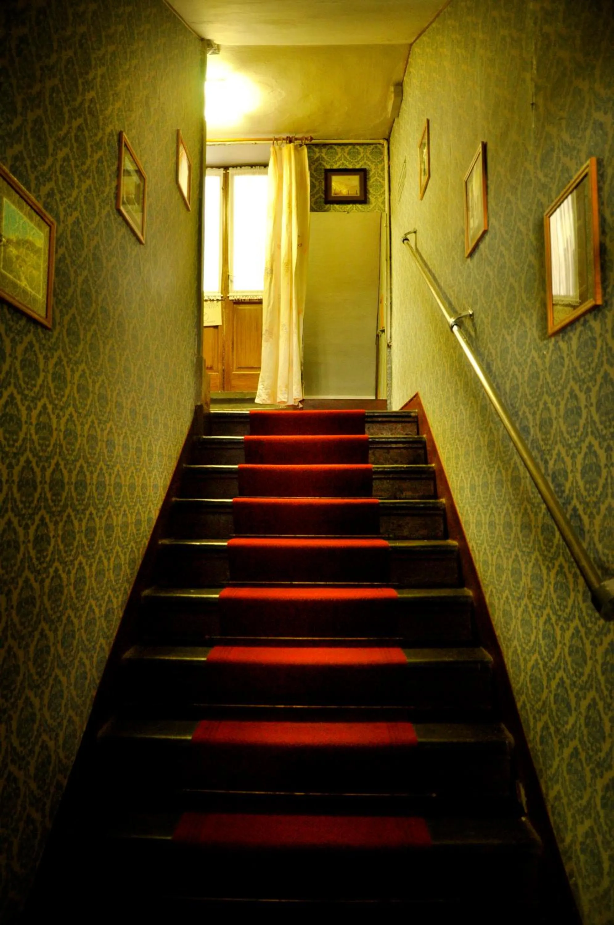 Decorative detail in Albergo Trieste