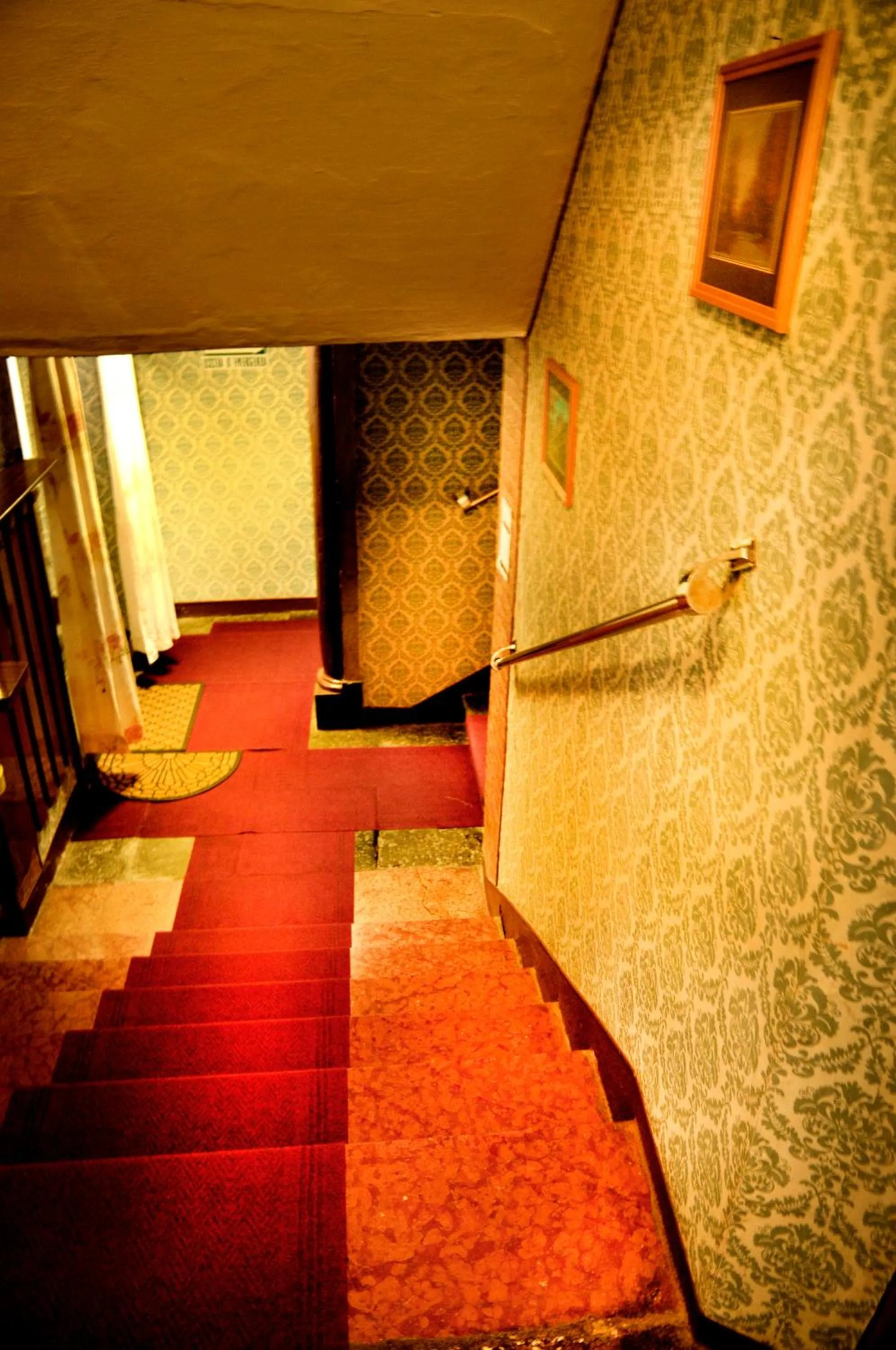 Decorative detail in Albergo Trieste