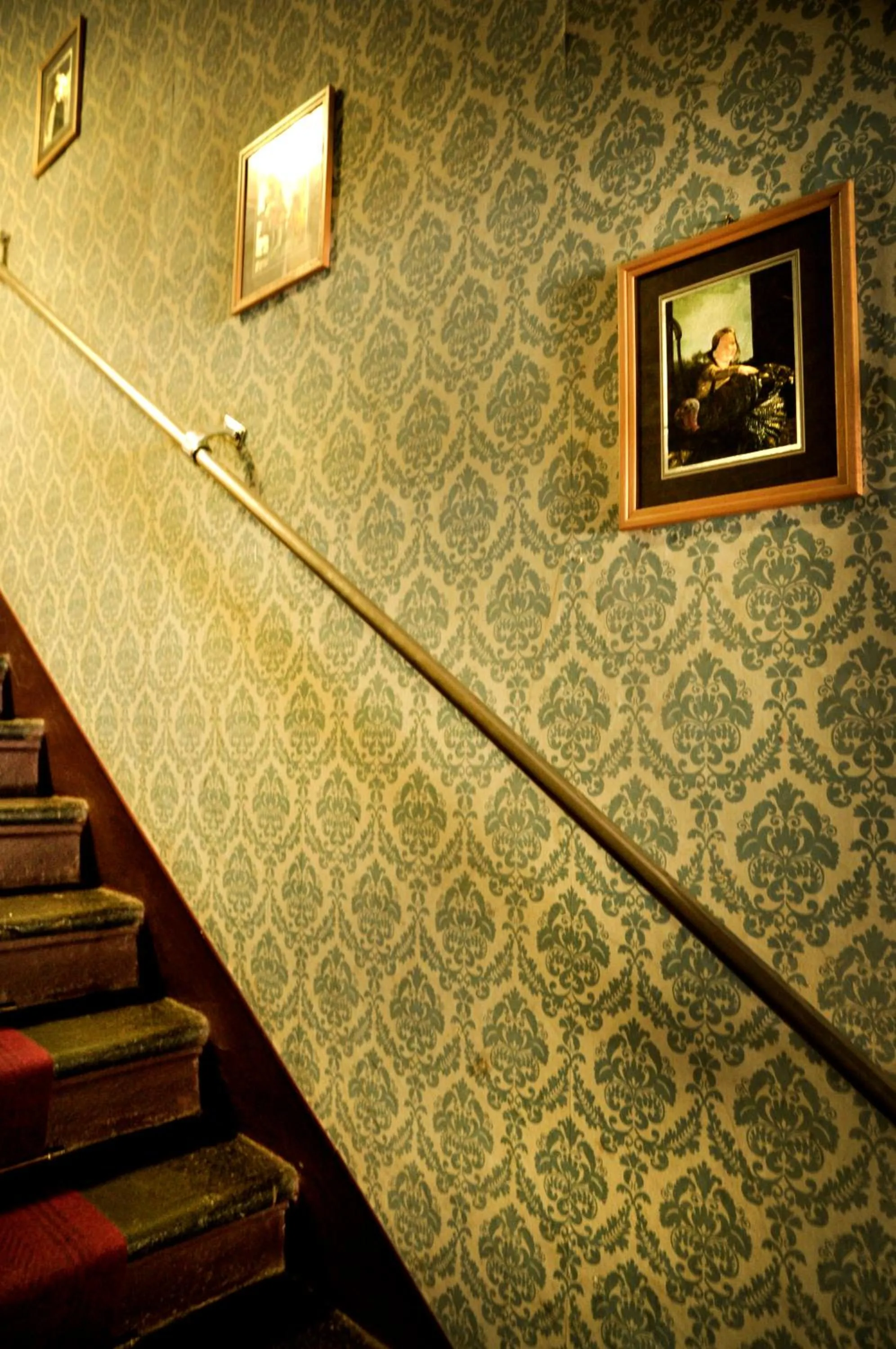 Decorative detail in Albergo Trieste