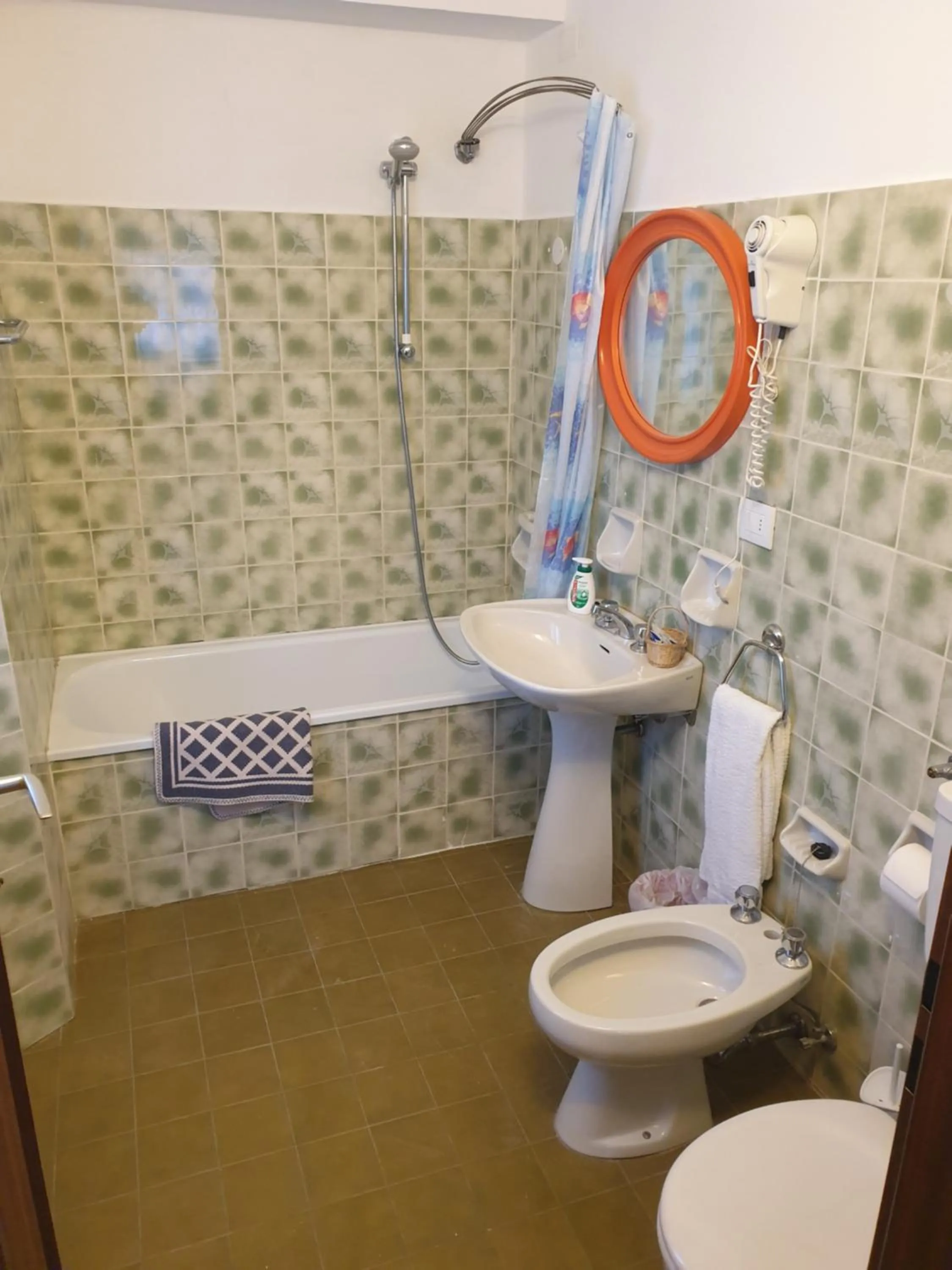 Bathroom in Albergo Trieste