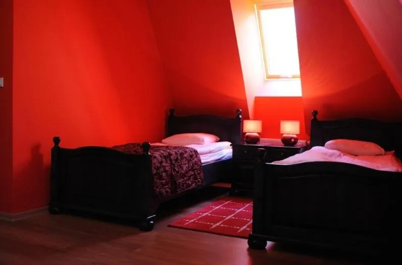 Photo of the whole room, Bed in Kryształowy Pałacyk