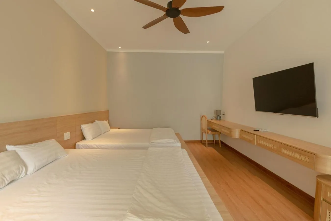 Photo of the whole room, Bed in Tây Tiến Bungalow