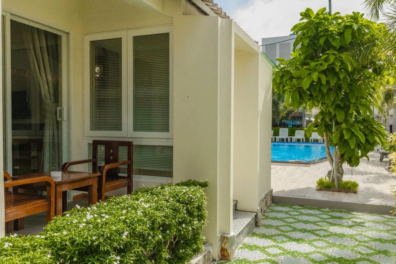 Tây Tiến Bungalow