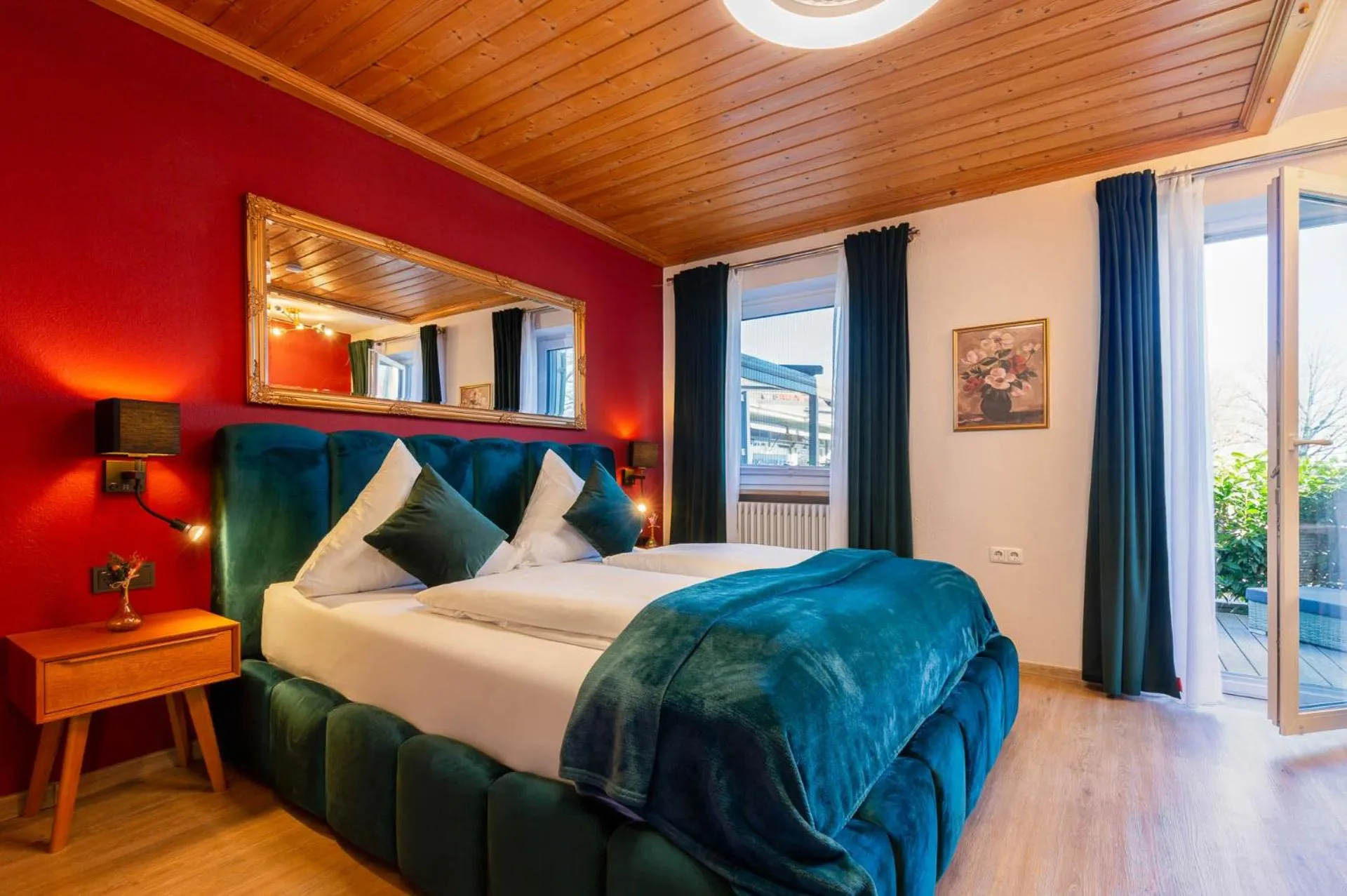 Photo of the whole room, Bed in Hotel Schlossblick Chiemsee