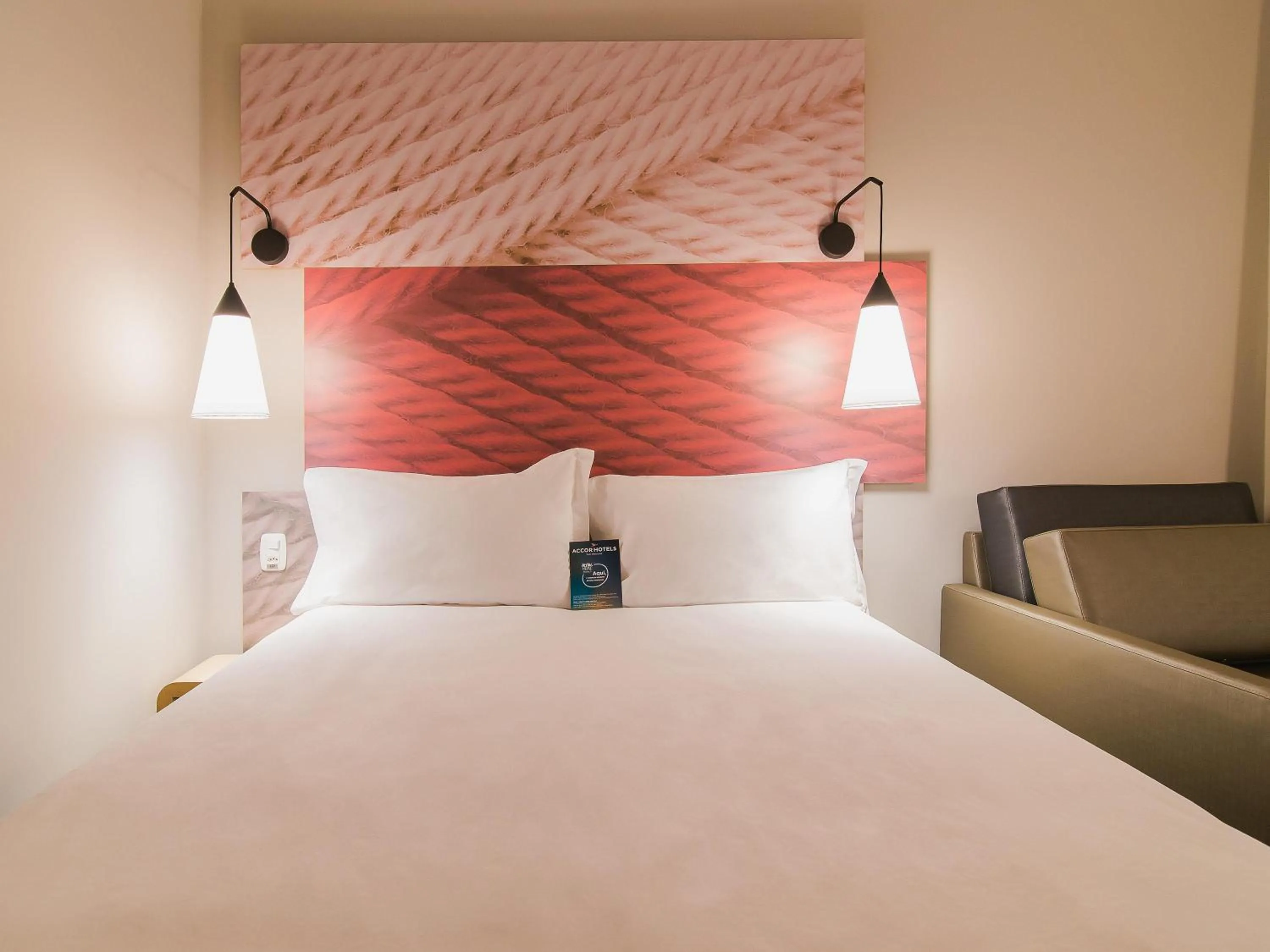 Bedroom, Bed in ibis Erechim