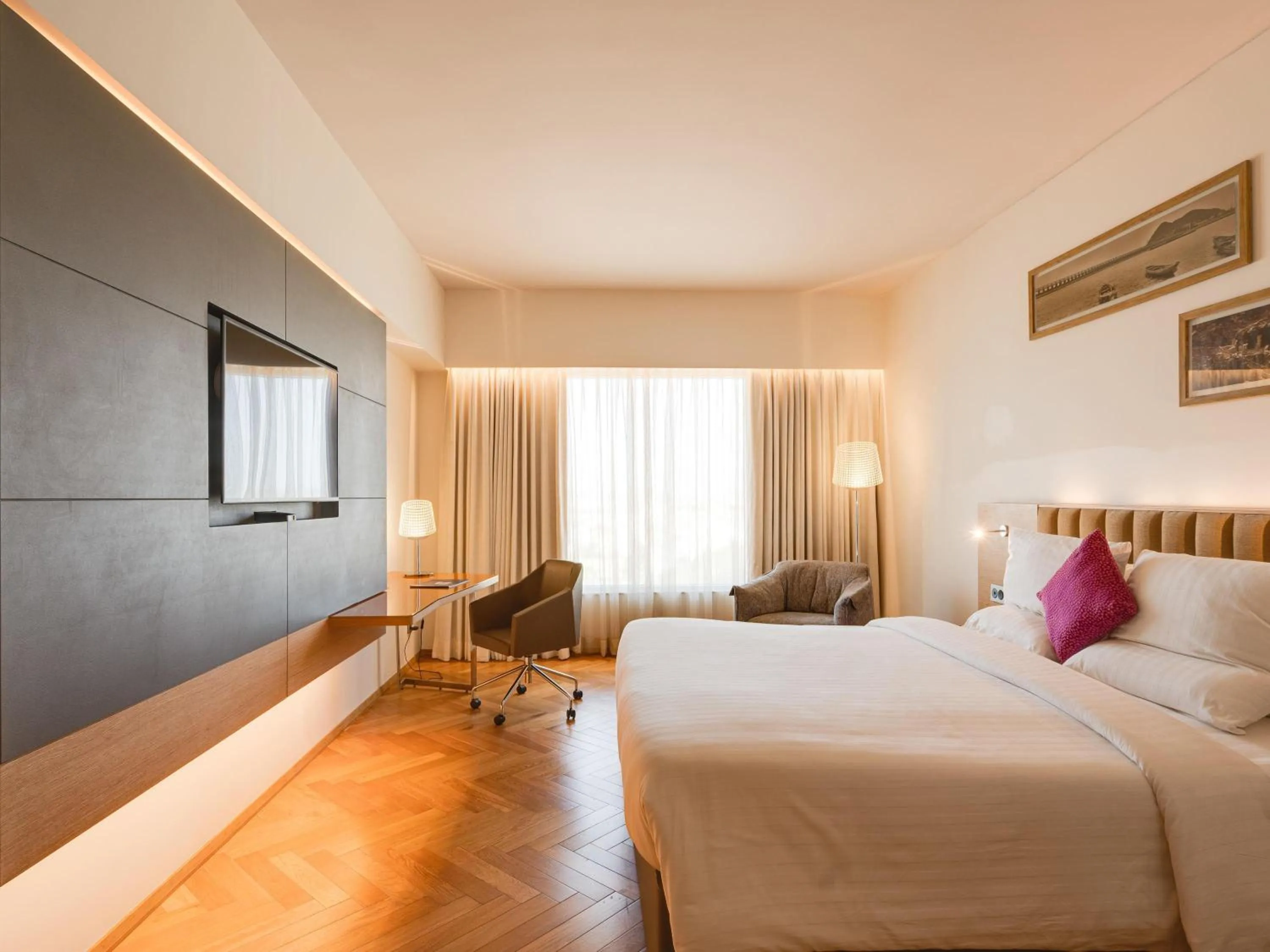 Bedroom, Bed in Novotel Vijayawada Varun