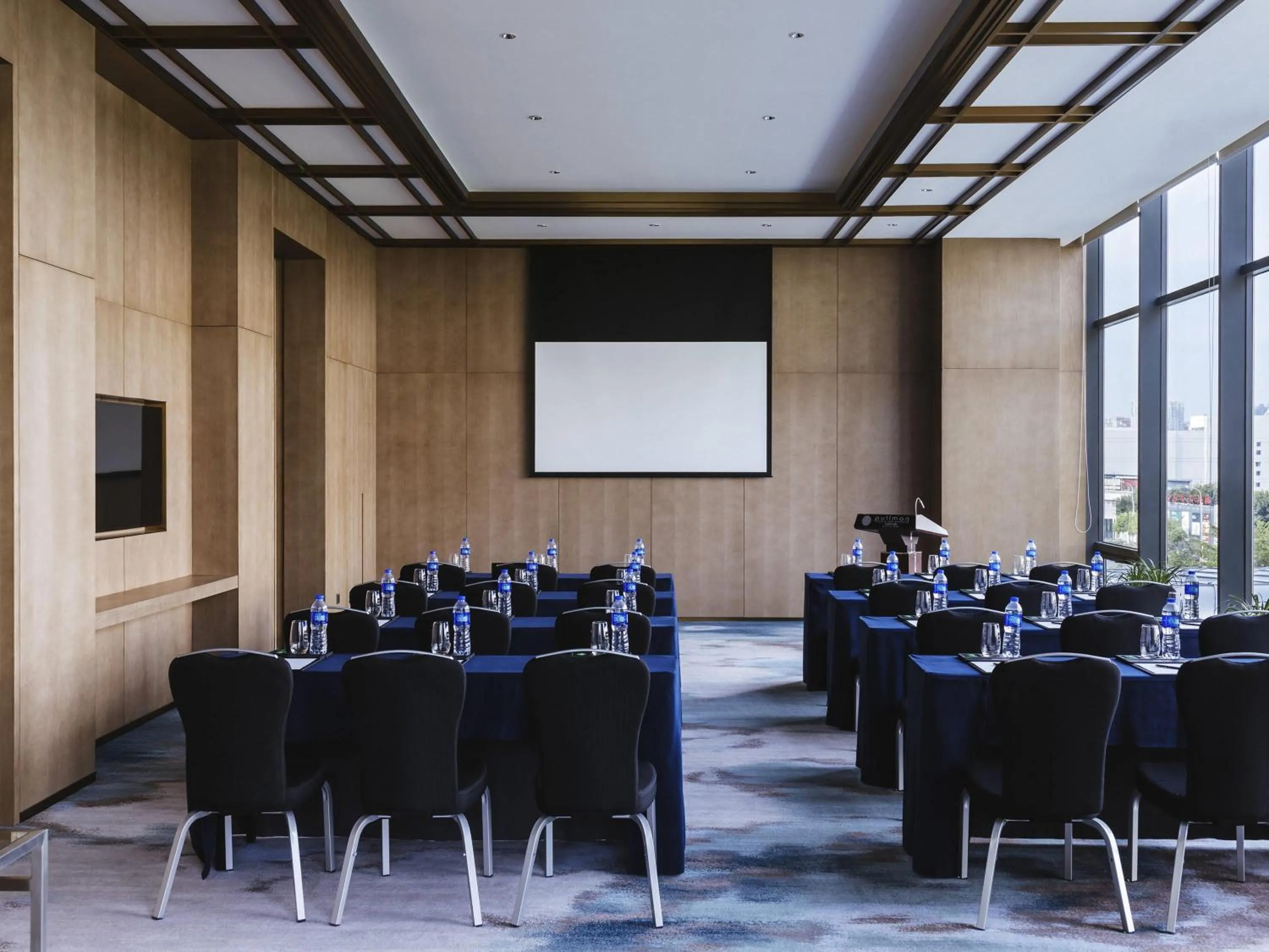 Meeting/conference room in Pullman Fuzhou Tahoe
