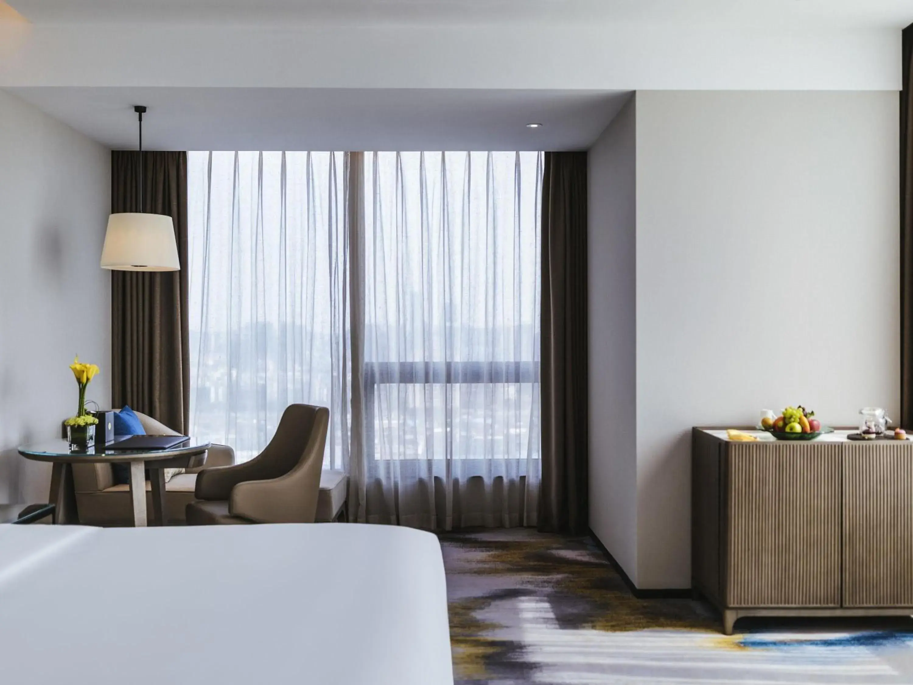 Classic King Room with City View in Pullman Fuzhou Tahoe Classic King Room with City View in Pullman Fuzhou Tahoe