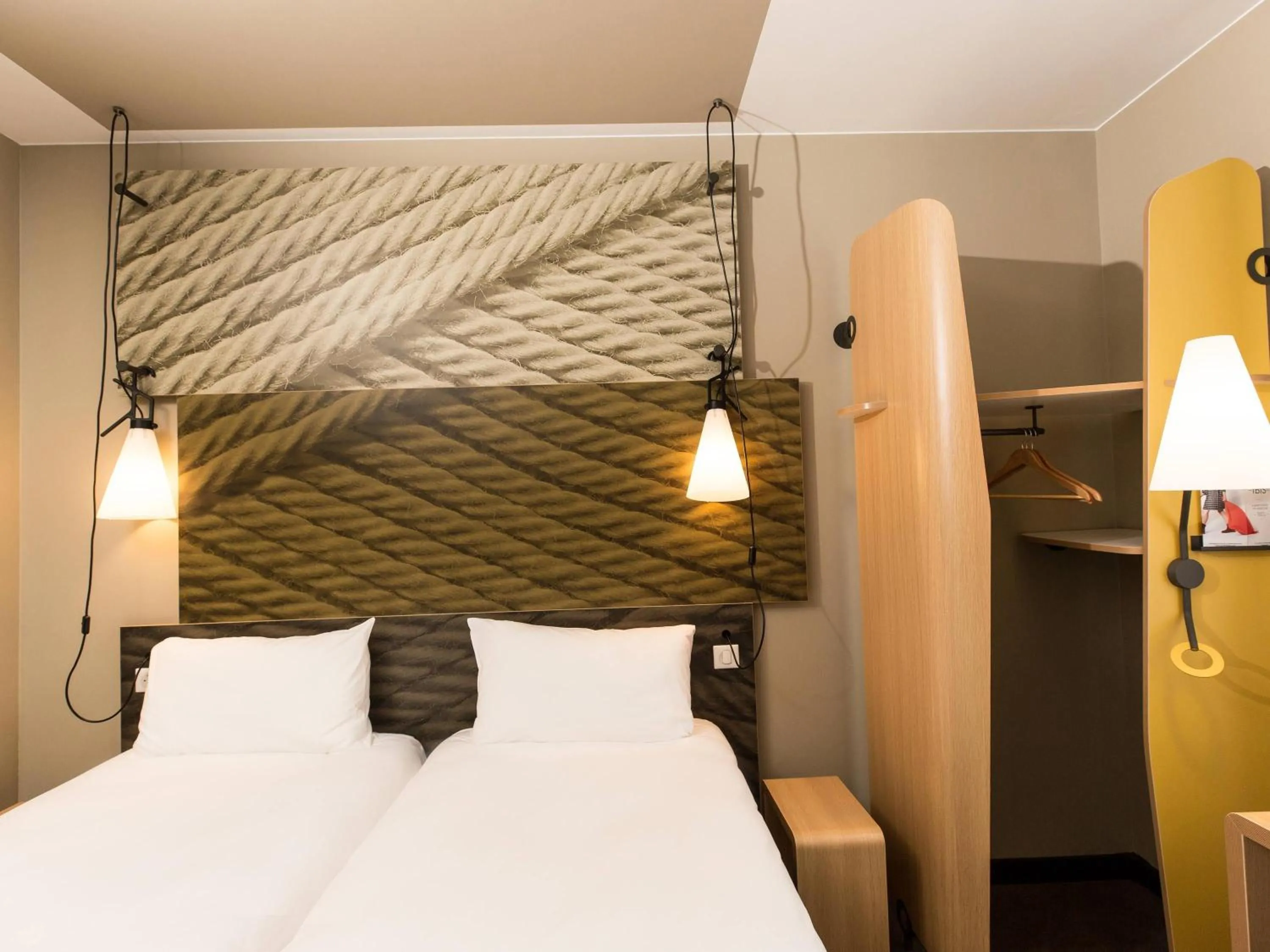 Bedroom, Bed in ibis Vilnius Centre