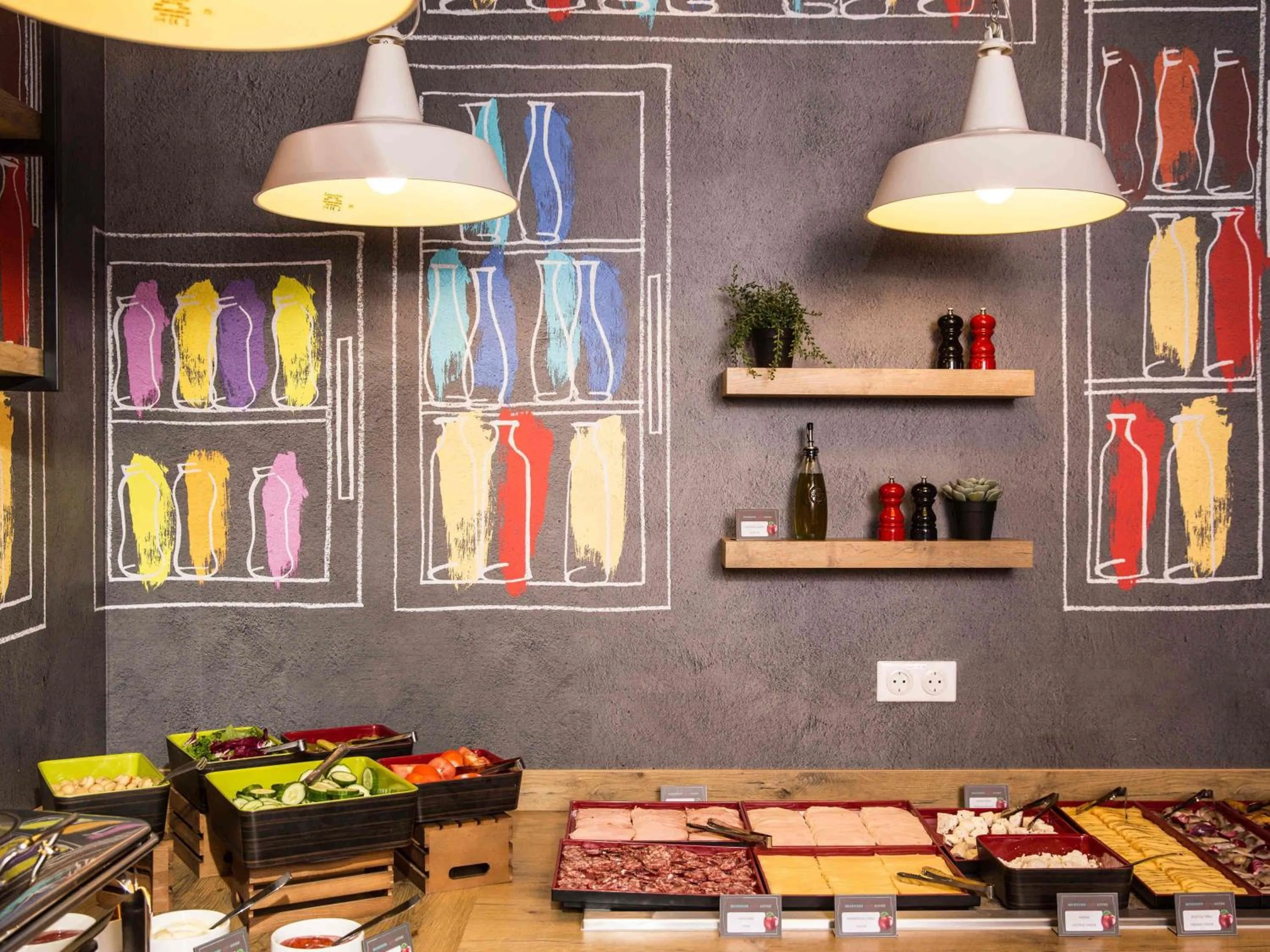 Restaurant/places to eat in ibis Vilnius Centre