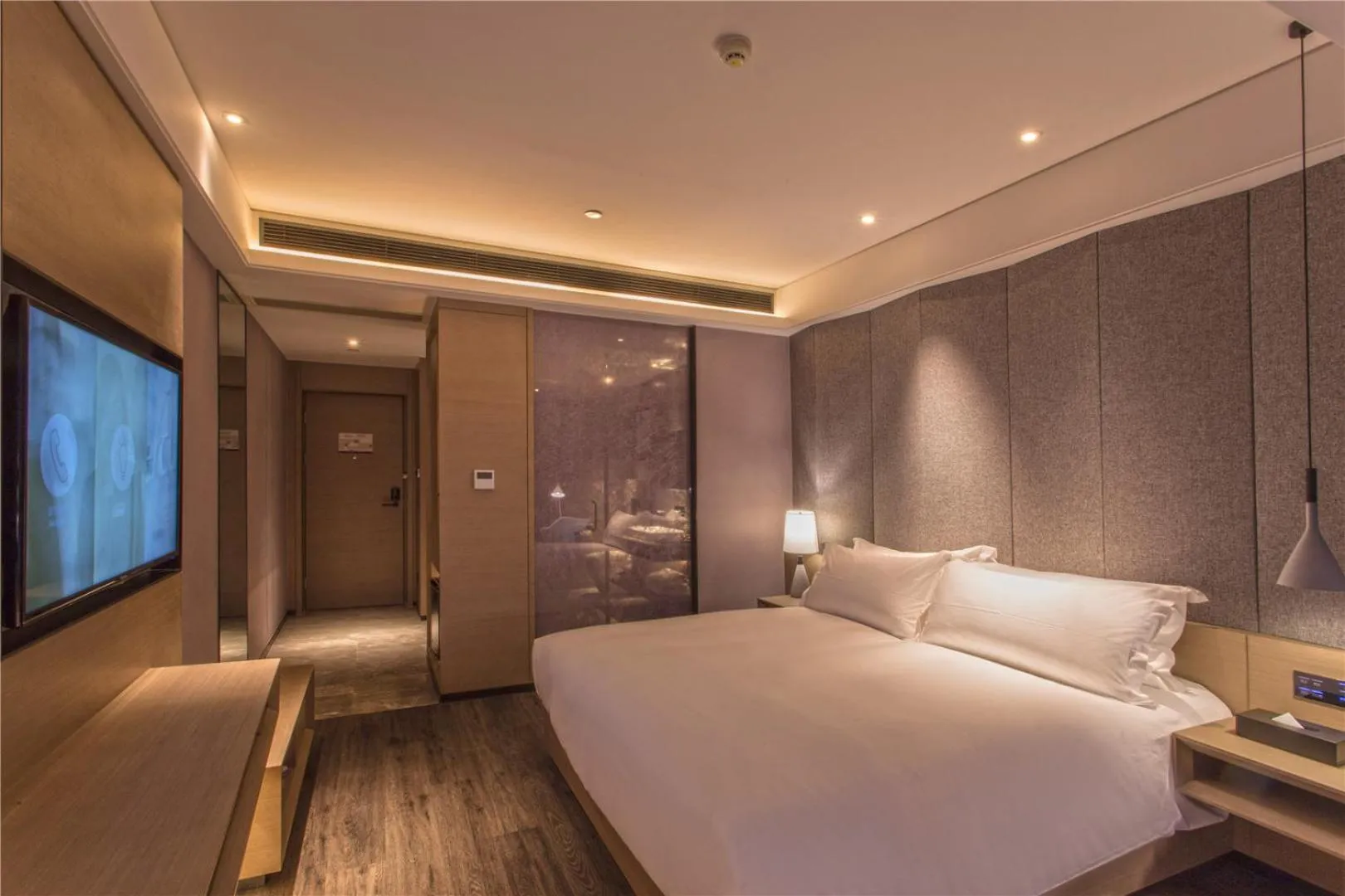 Bed in Mercure Suzhou Downtown