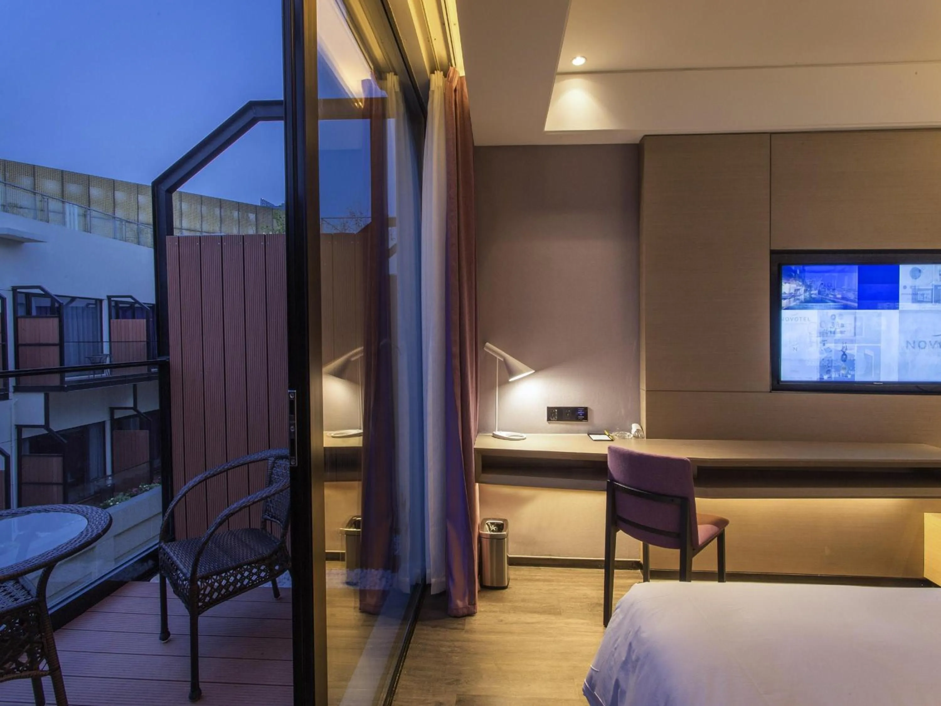 Bedroom, Bed in Mercure Suzhou Downtown