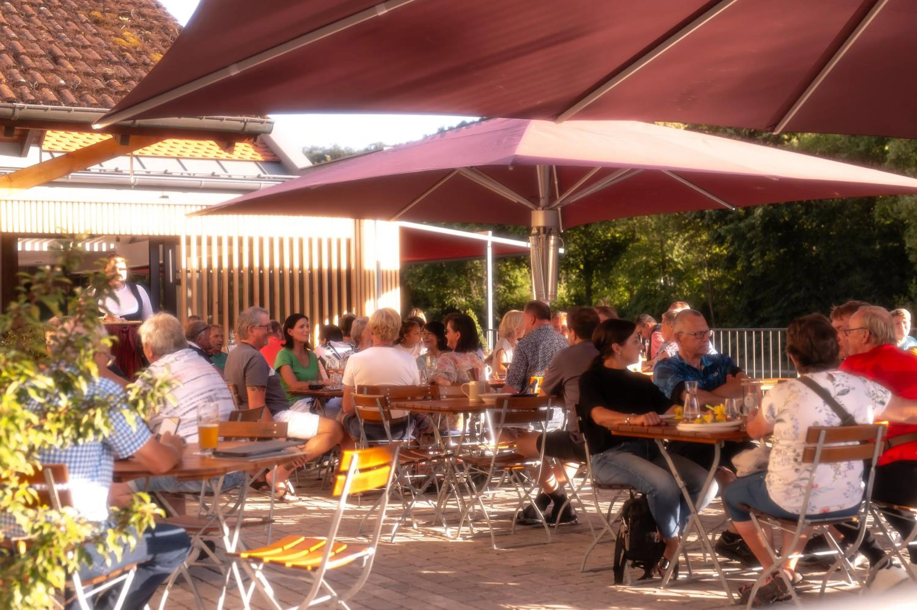 Restaurant/places to eat in Bierhotel - Hotel & Brauereigasthof Schneider