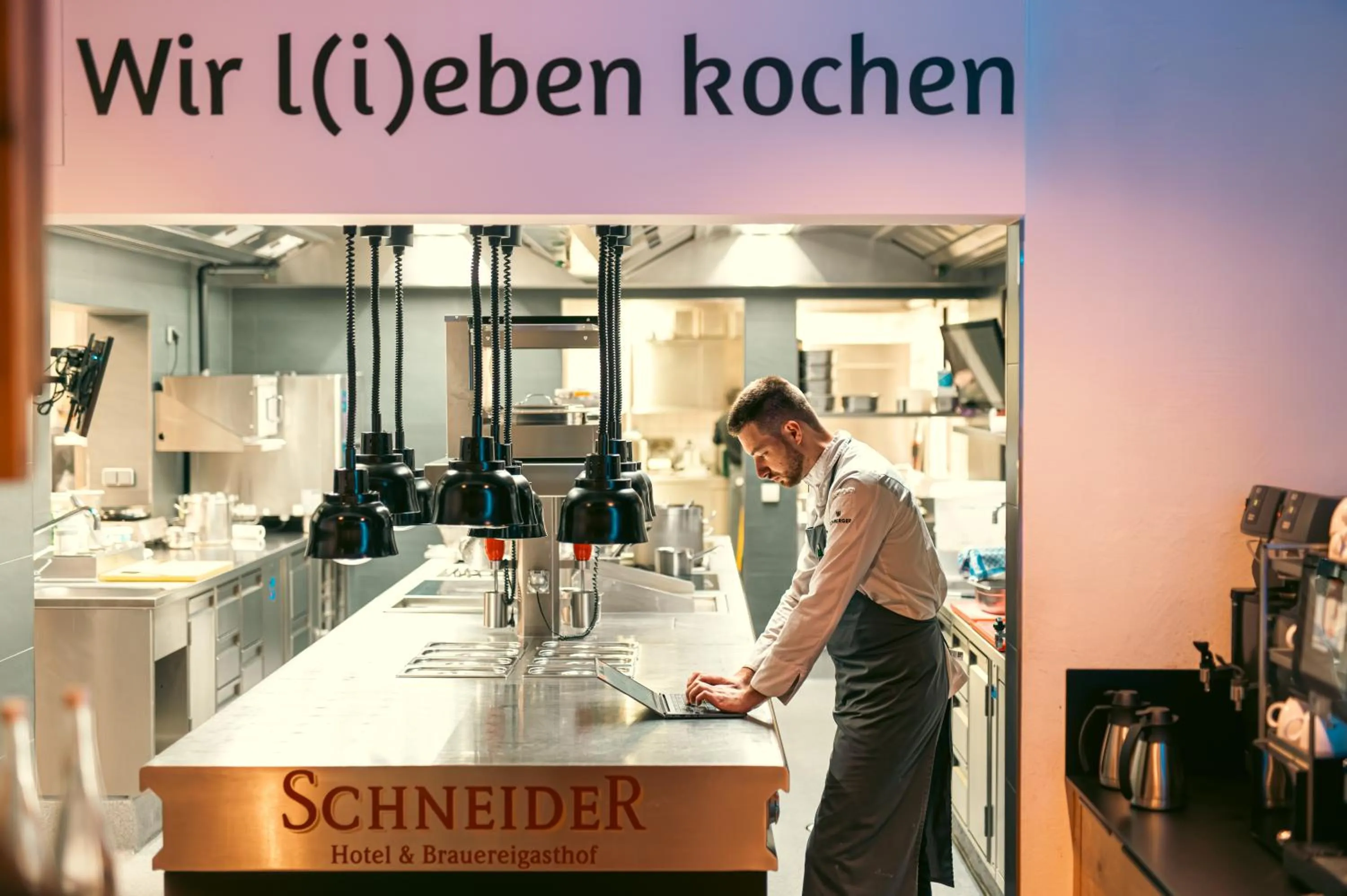 kitchen in Bierhotel - Hotel & Brauereigasthof Schneider