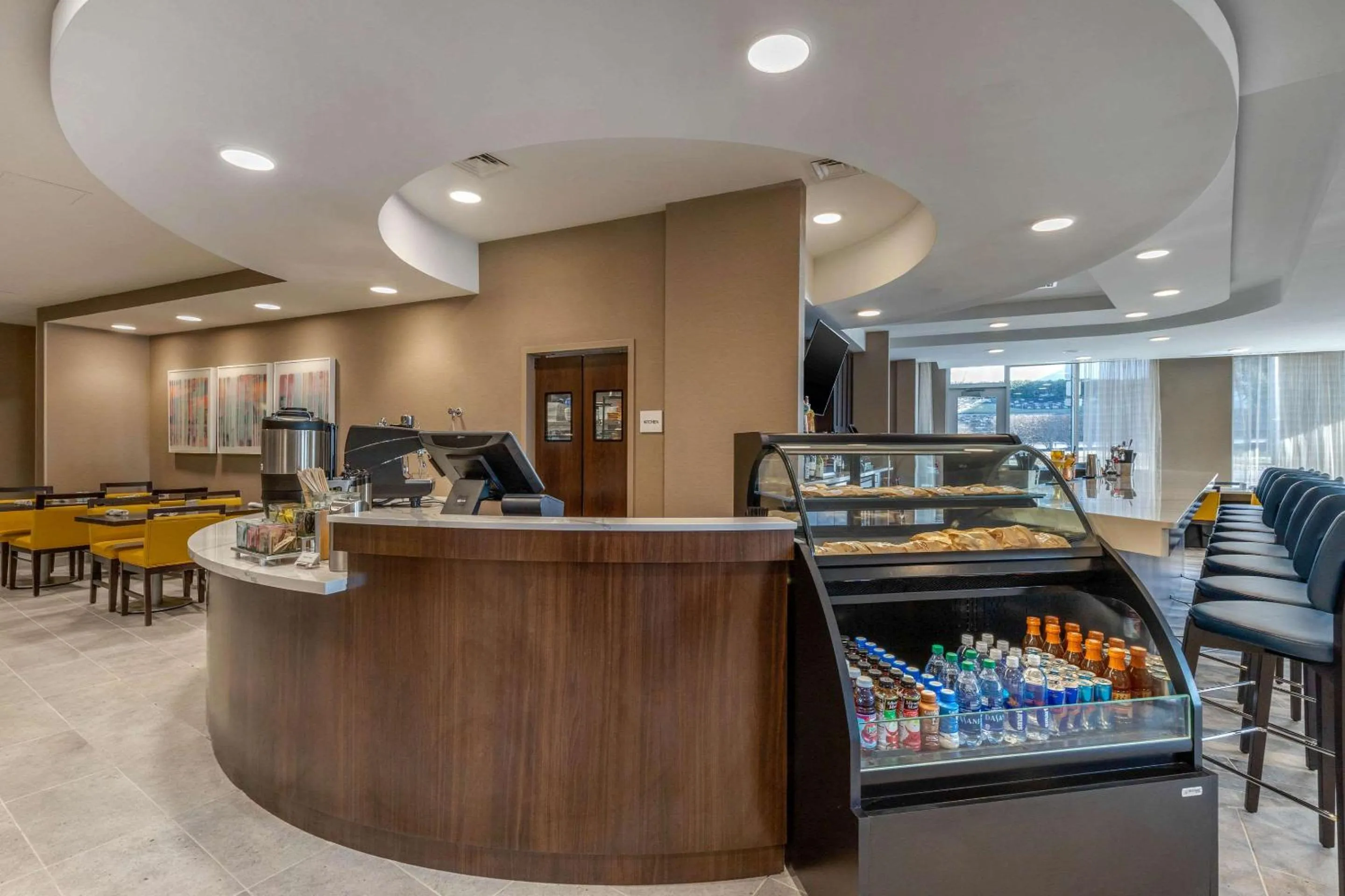 Restaurant/places to eat in Cambria Hotel West Orange