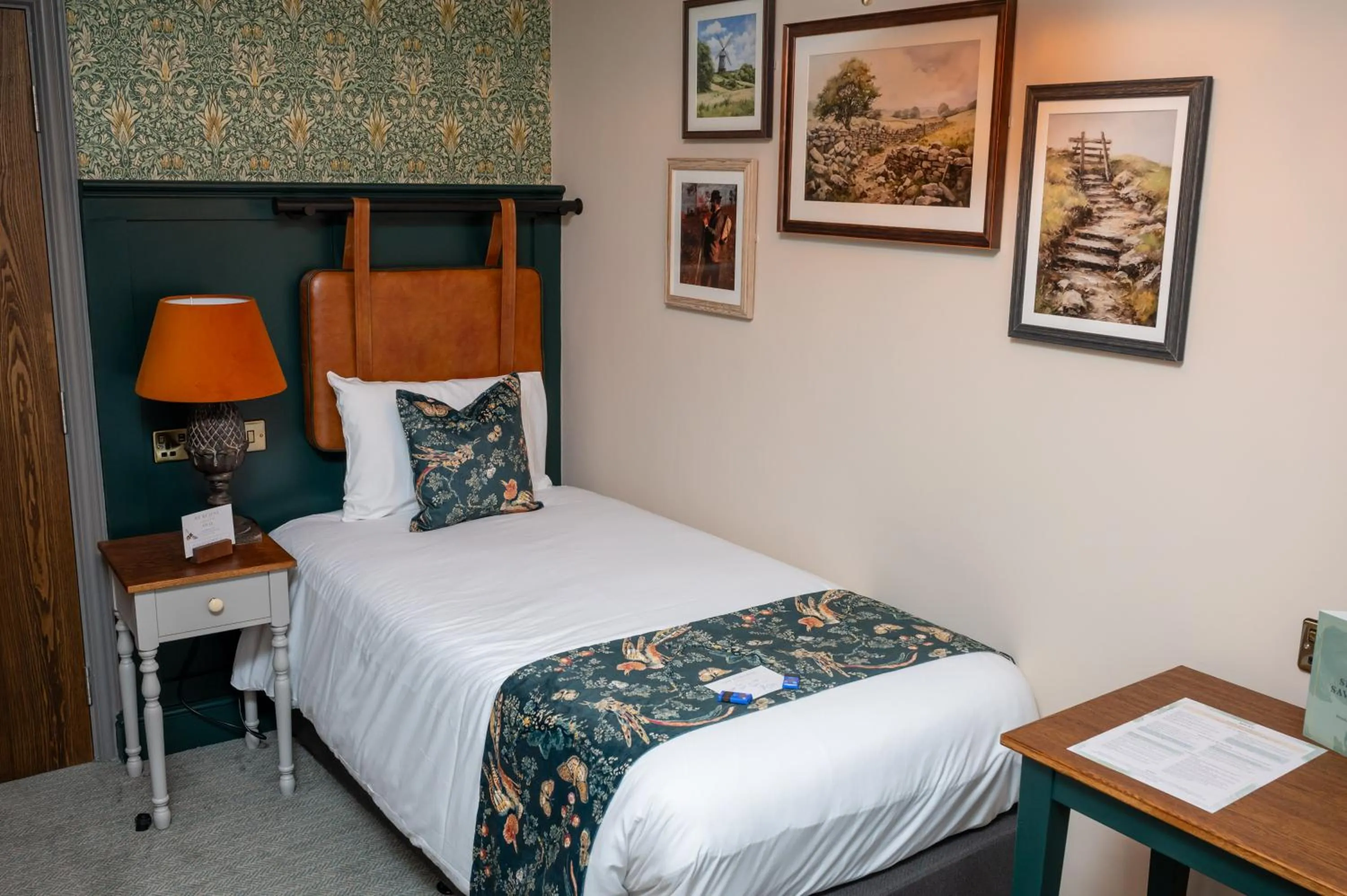 Bedroom, Bed in Ethorpe Hotel by Chef & Brewer Collection