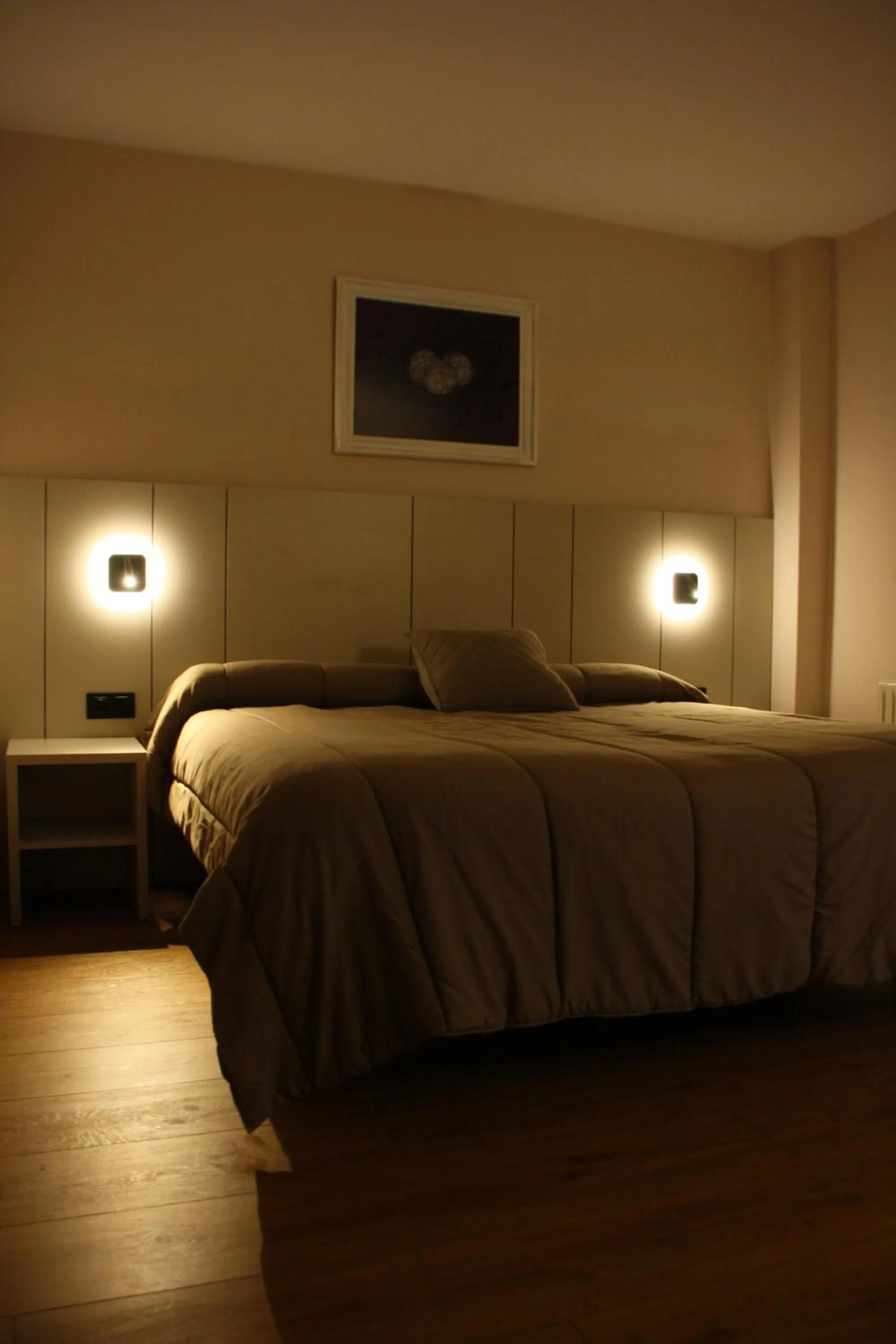 Bed in Hostal Crisami