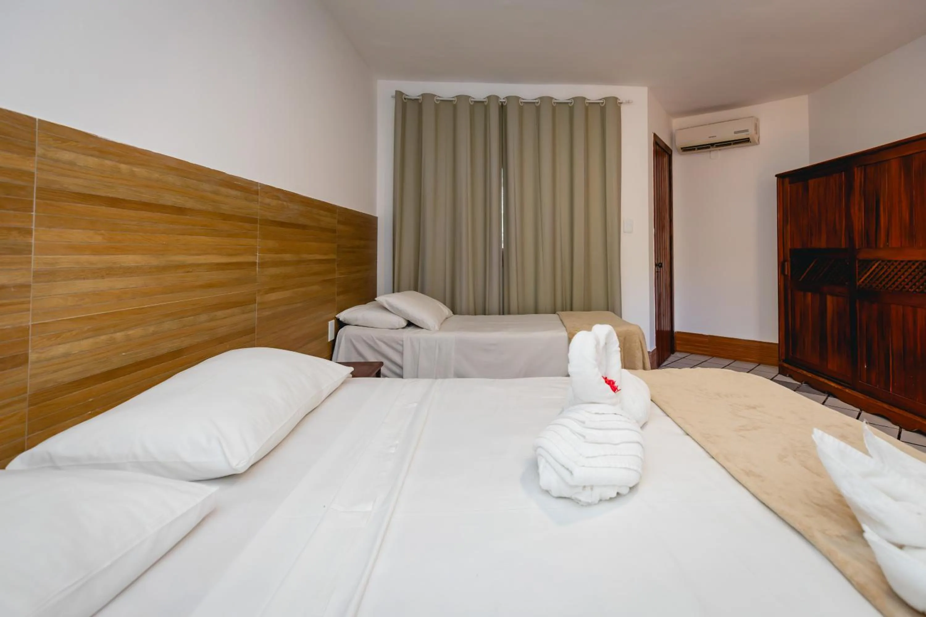 Photo of the whole room, Bed in Arraial do Sol Beach Hotel