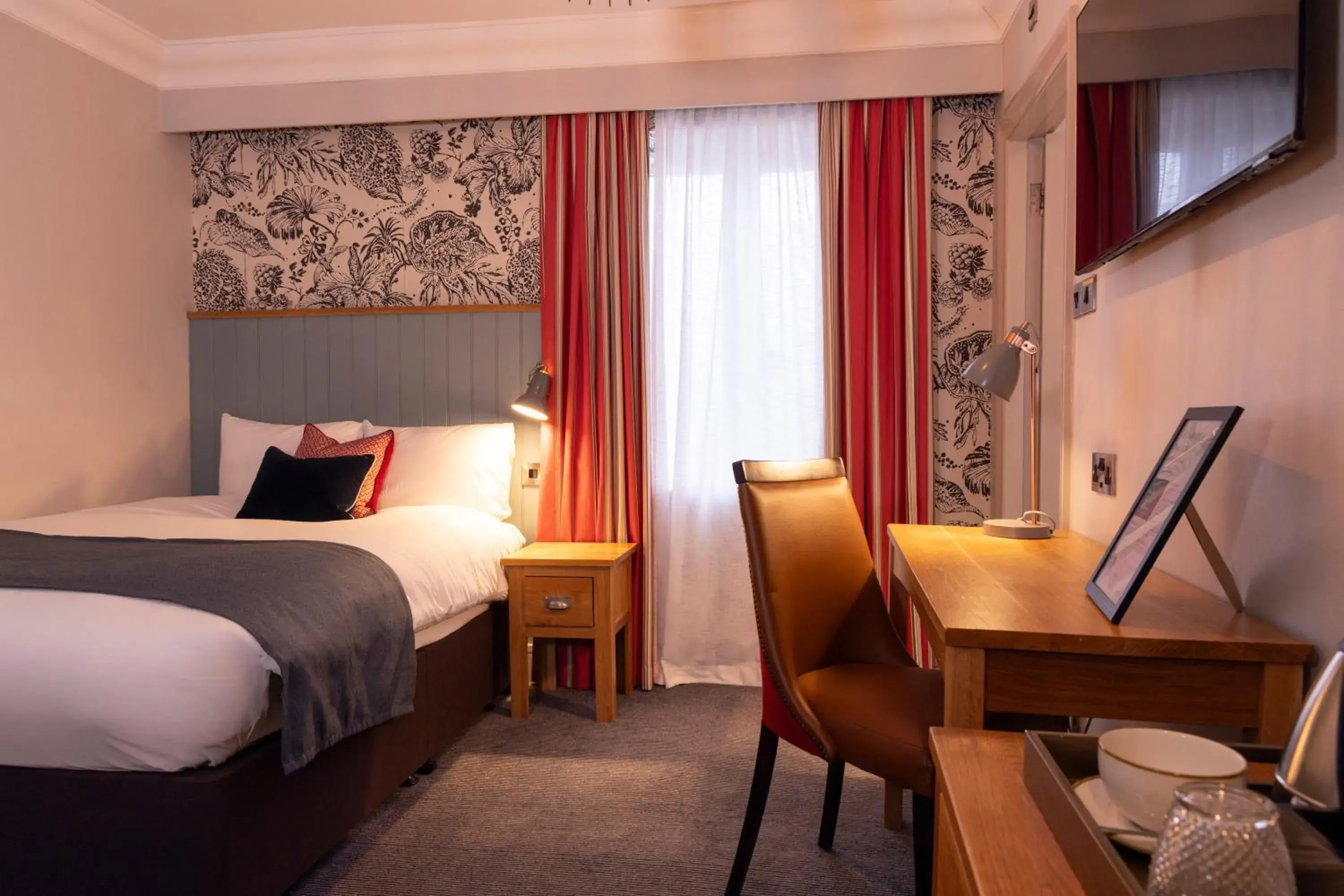 Single Room in Greswolde Arms by Chef & Brewer Collection Single Room in Greswolde Arms by Chef & Brewer Collection