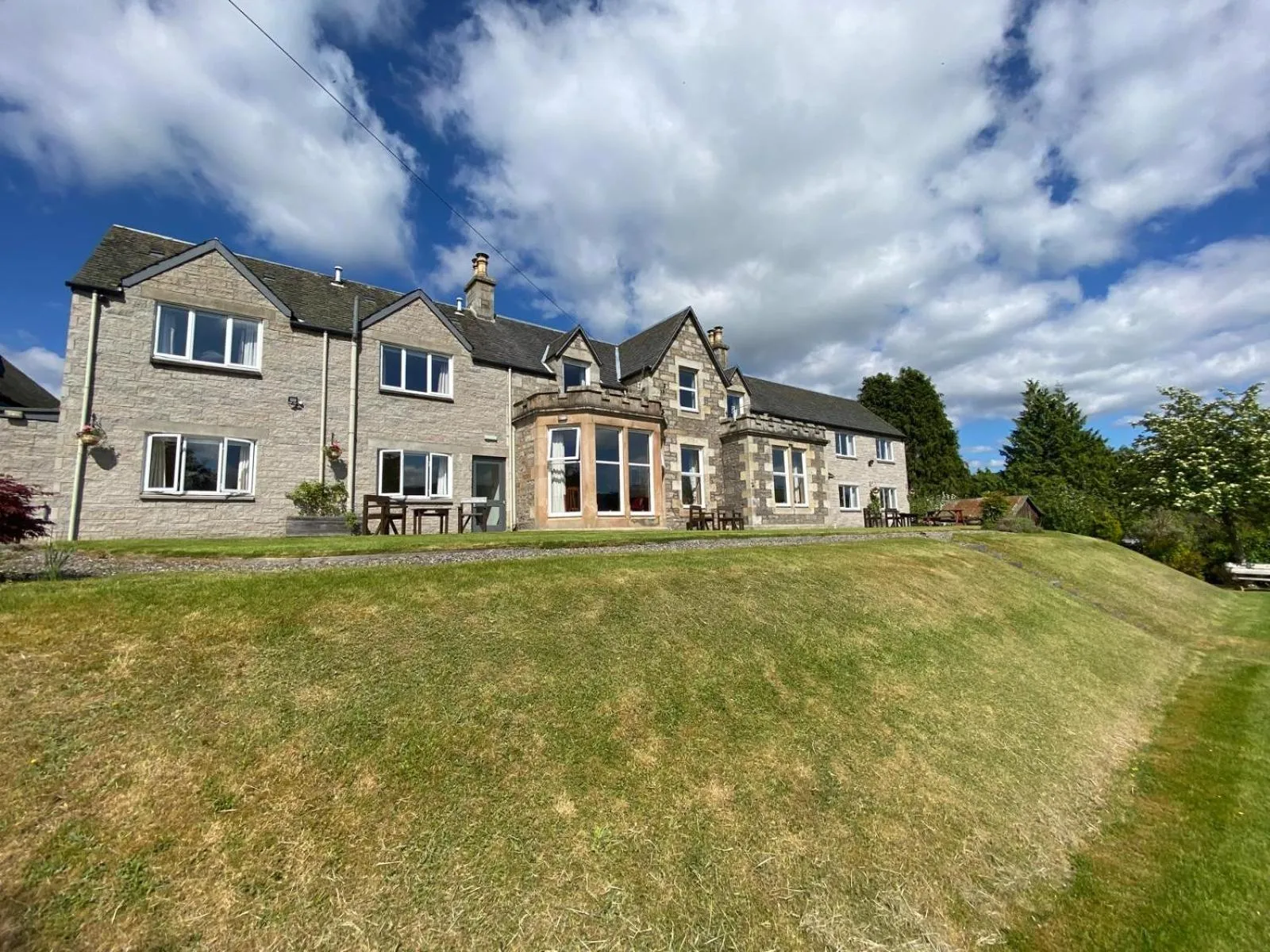 Property building in Beinn Bhracaigh