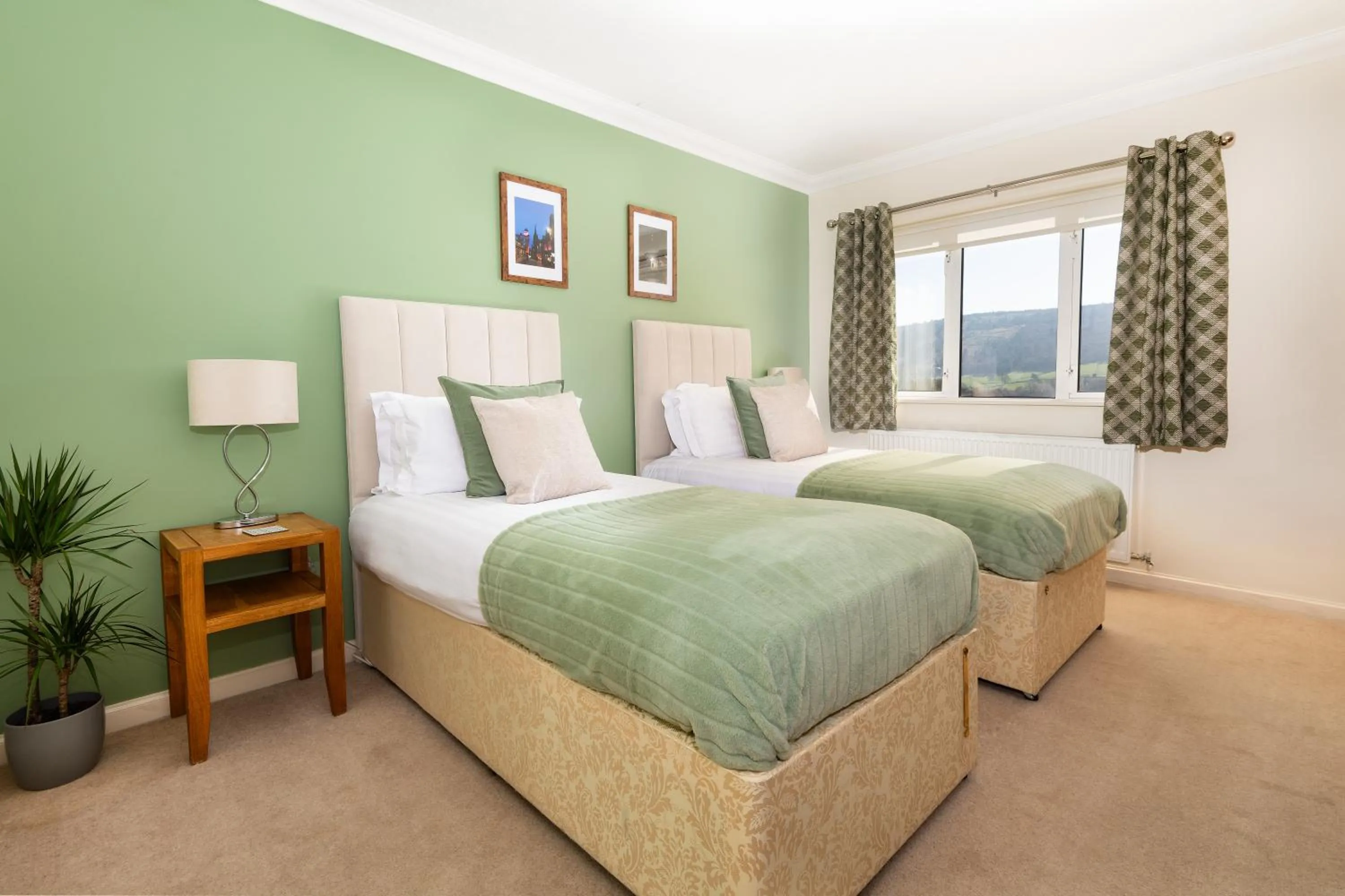 Bedroom, Bed in Beinn Bhracaigh