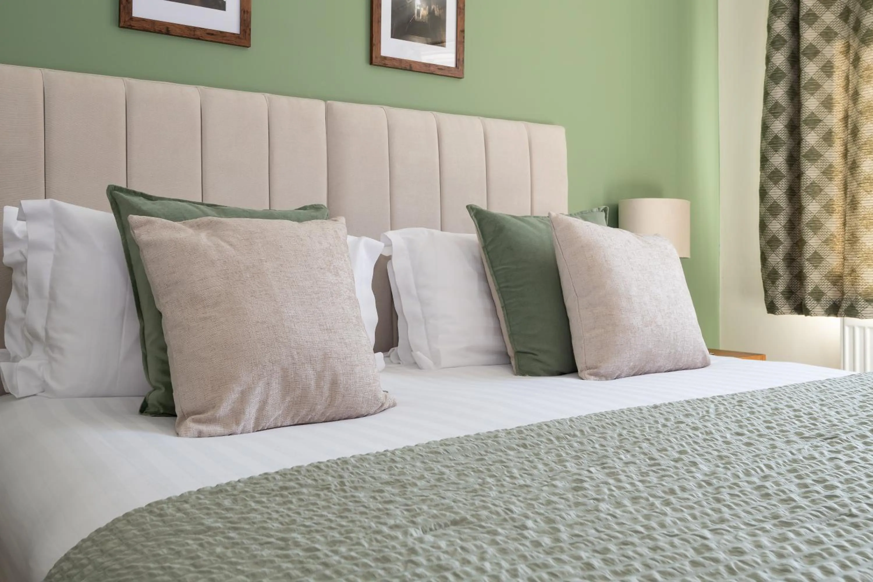 Bedroom, Bed in Beinn Bhracaigh