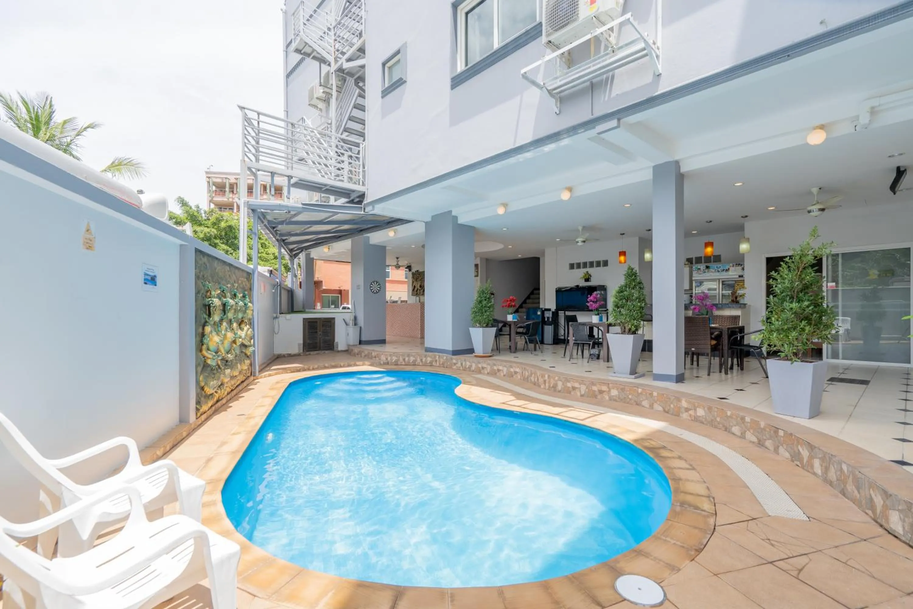 Patio in Square One Hotel Patong