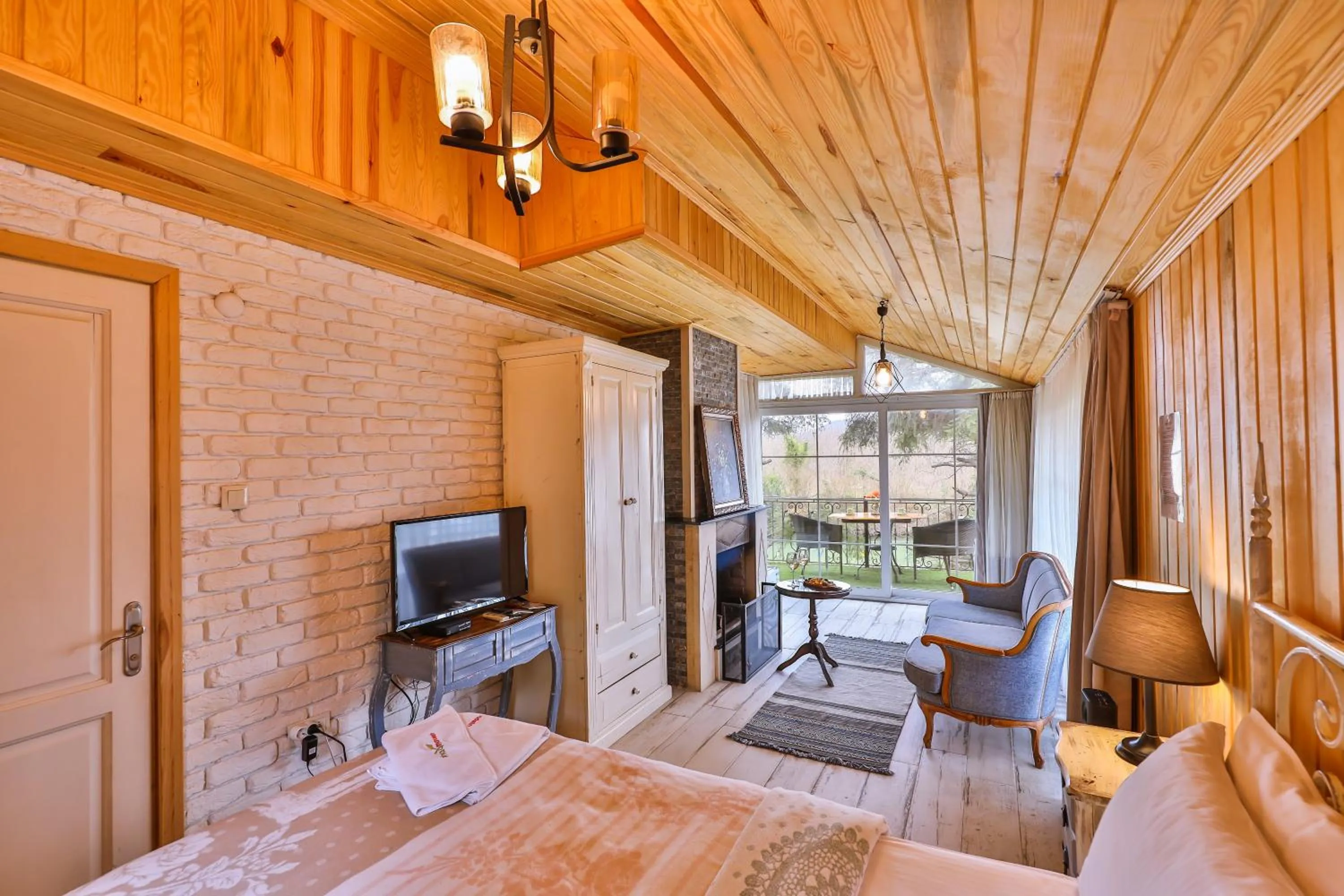 Bedroom, Bed in Park Mandalin Hotel - Adult only