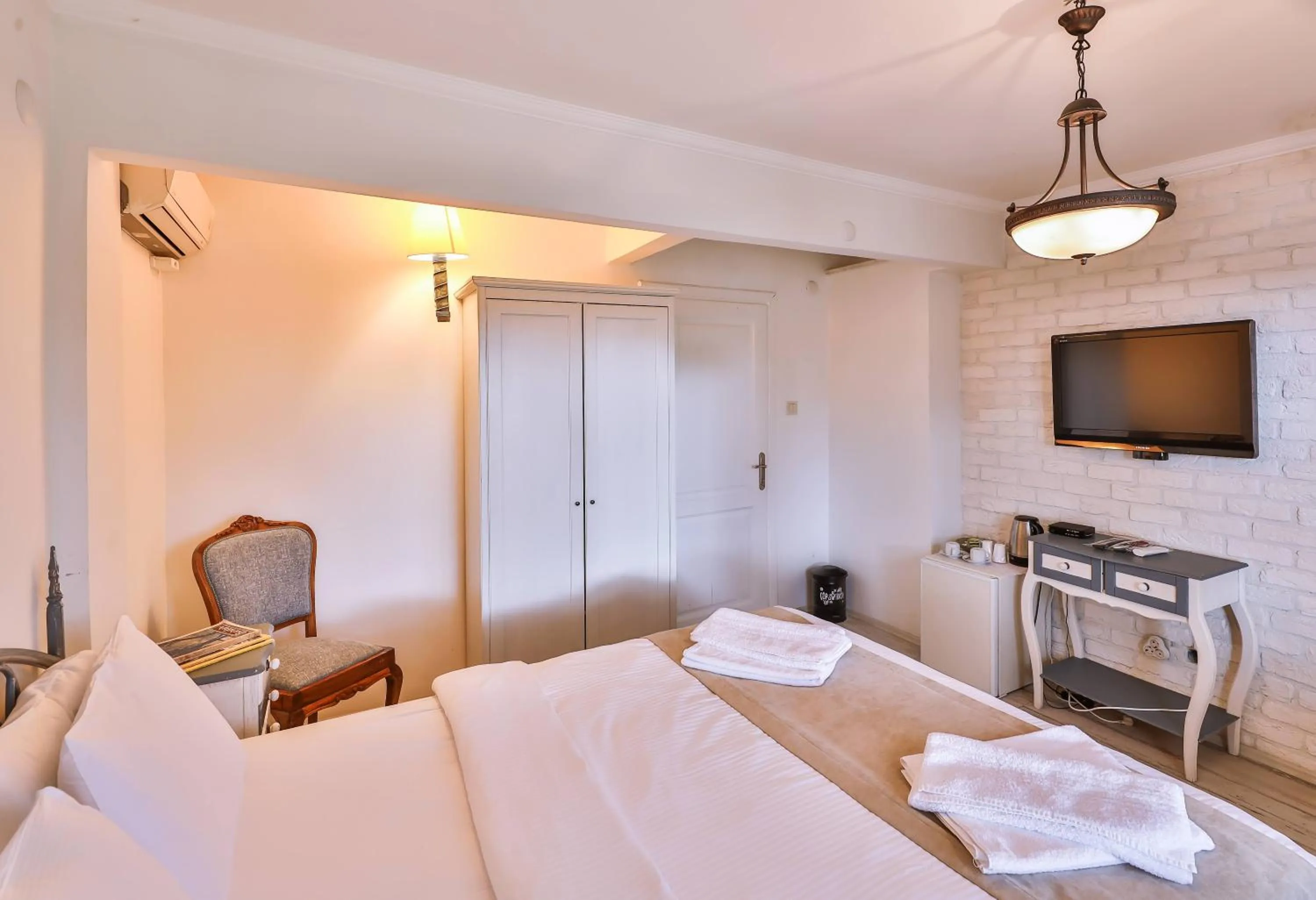 Bedroom, Bed in Park Mandalin Hotel - Adult only