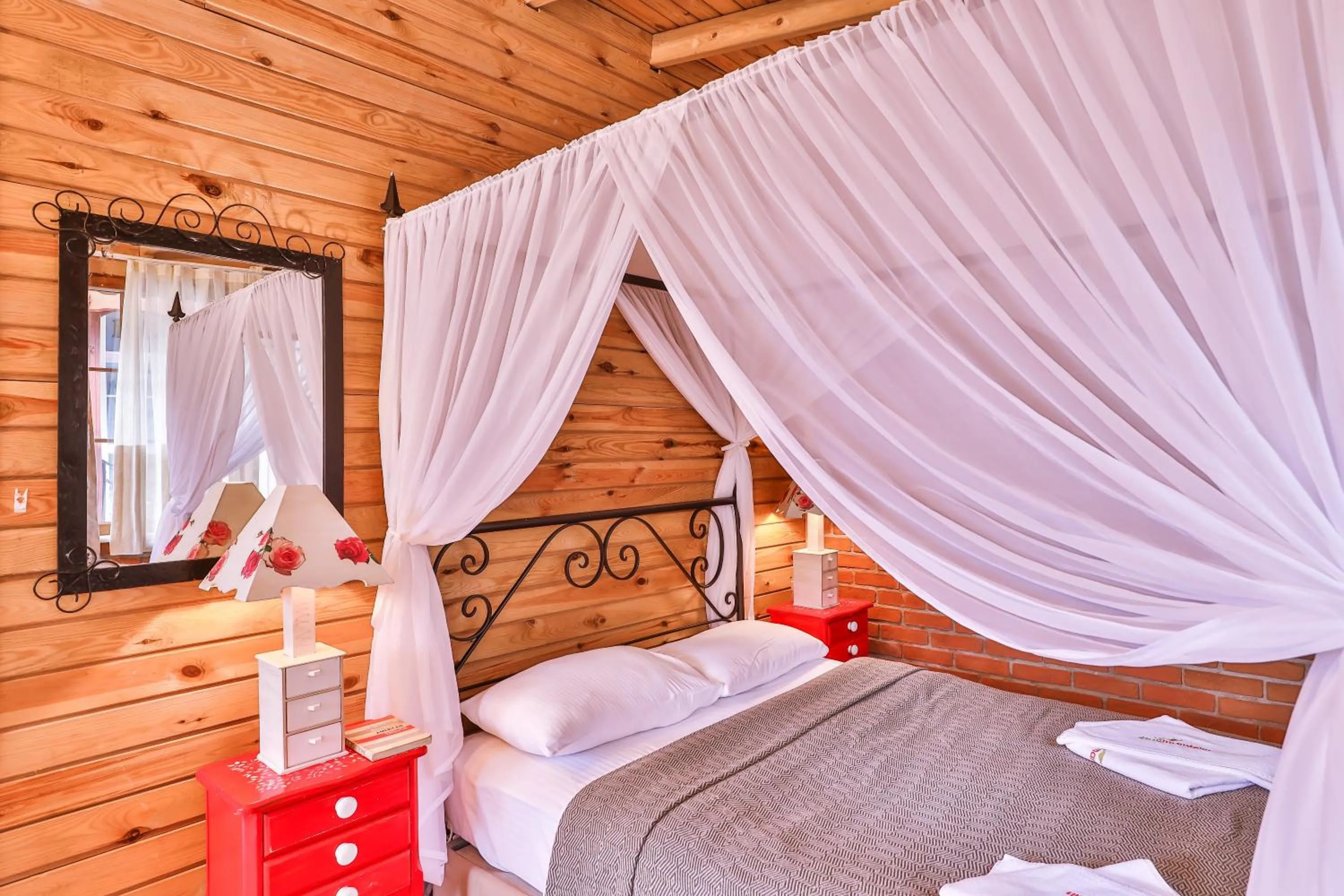 Bed in Park Mandalin Hotel - Adult only