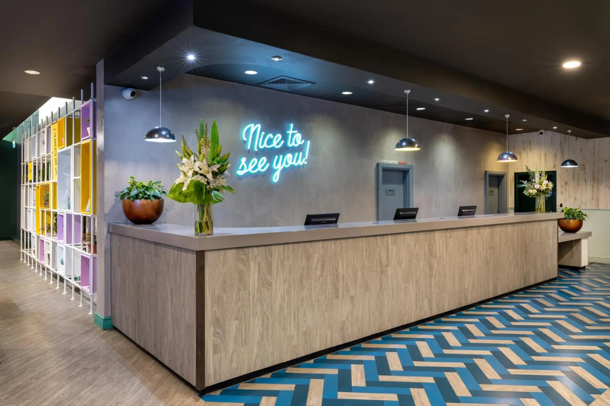 Lobby or reception in Leonardo Hotel Brighton - Formerly Jurys Inn