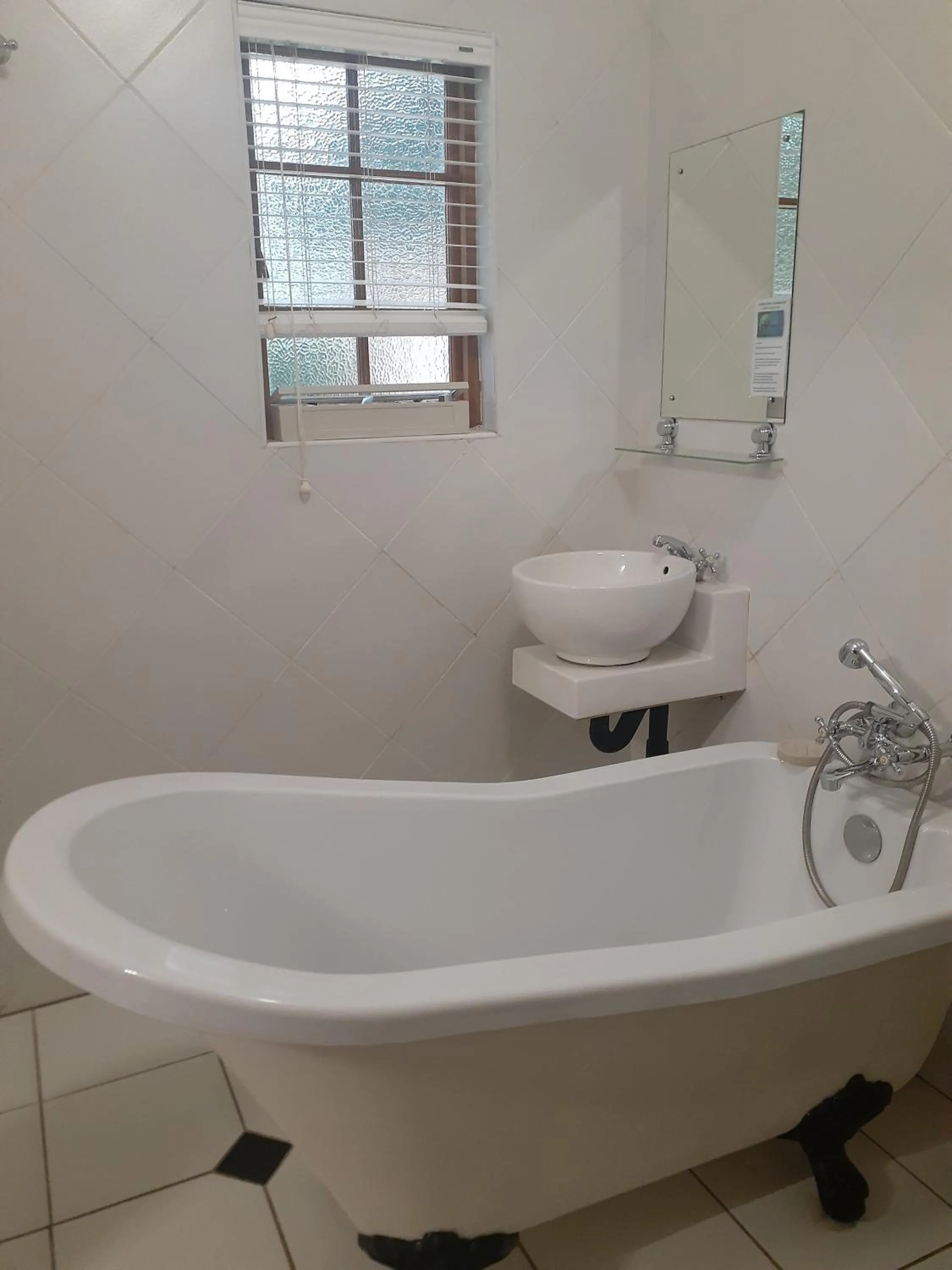 Bathroom in Sandstone Chameleon Guest House