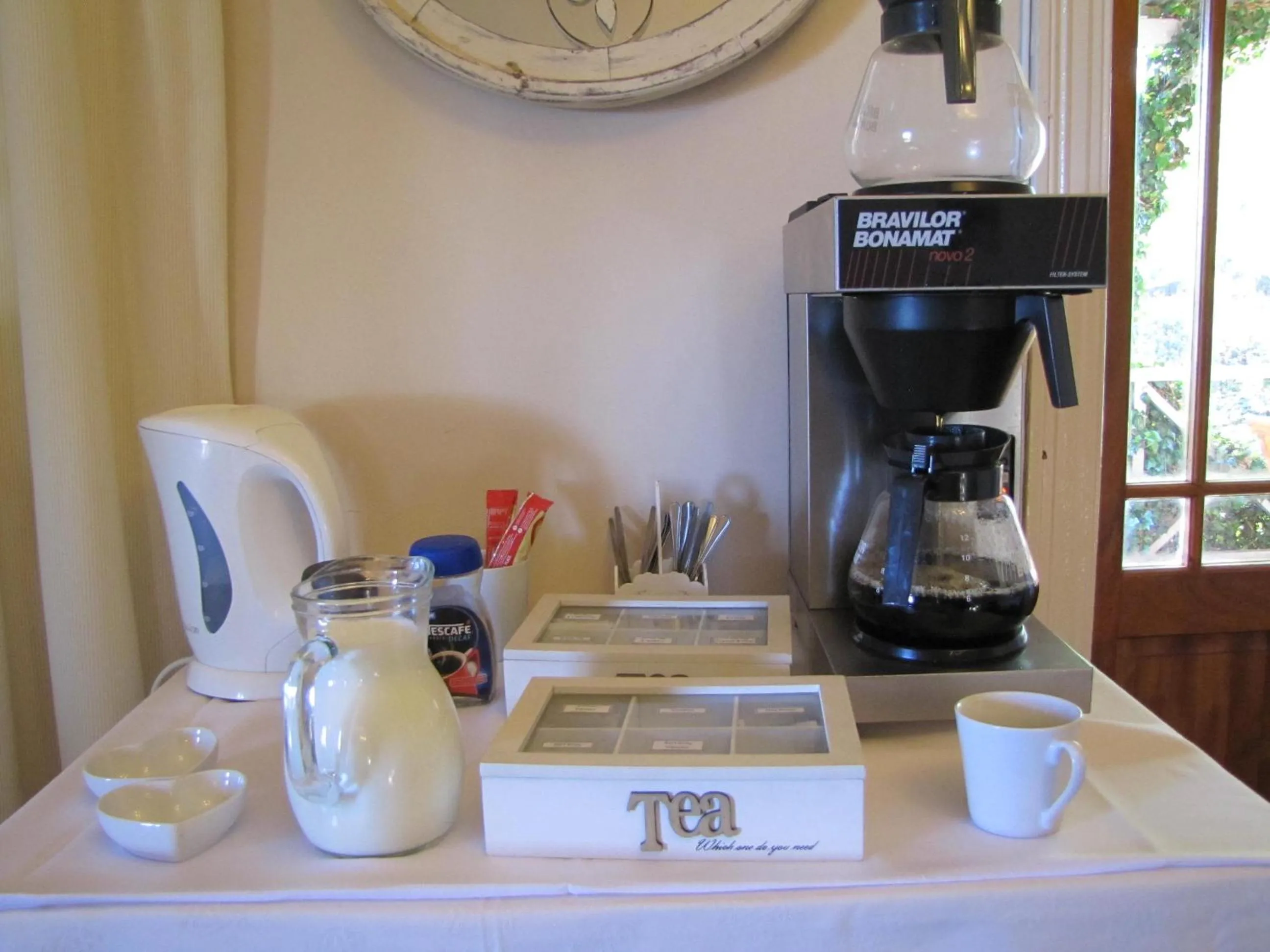 Breakfast in Sandstone Chameleon Guest House