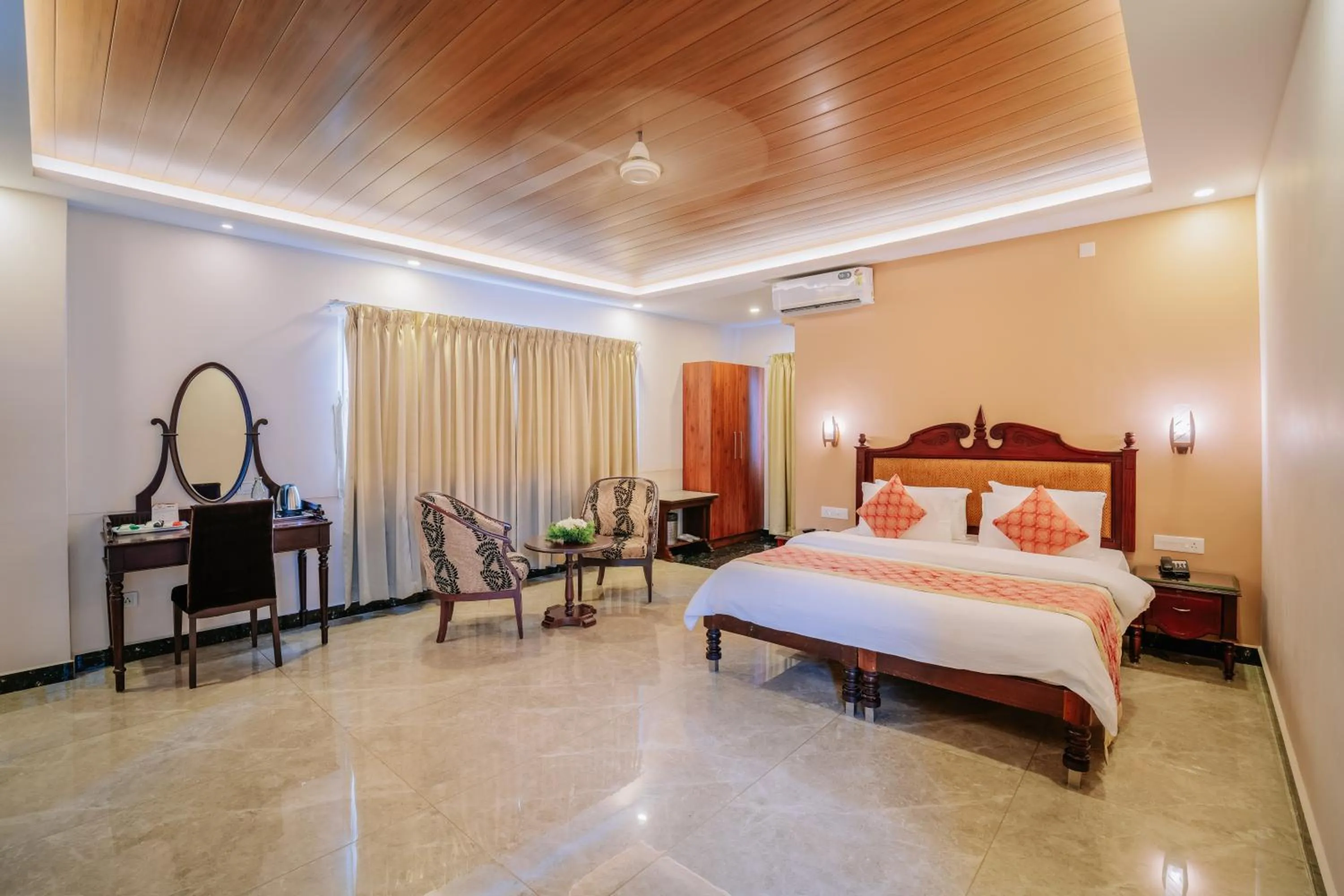 Bed in Seasons Thekkady