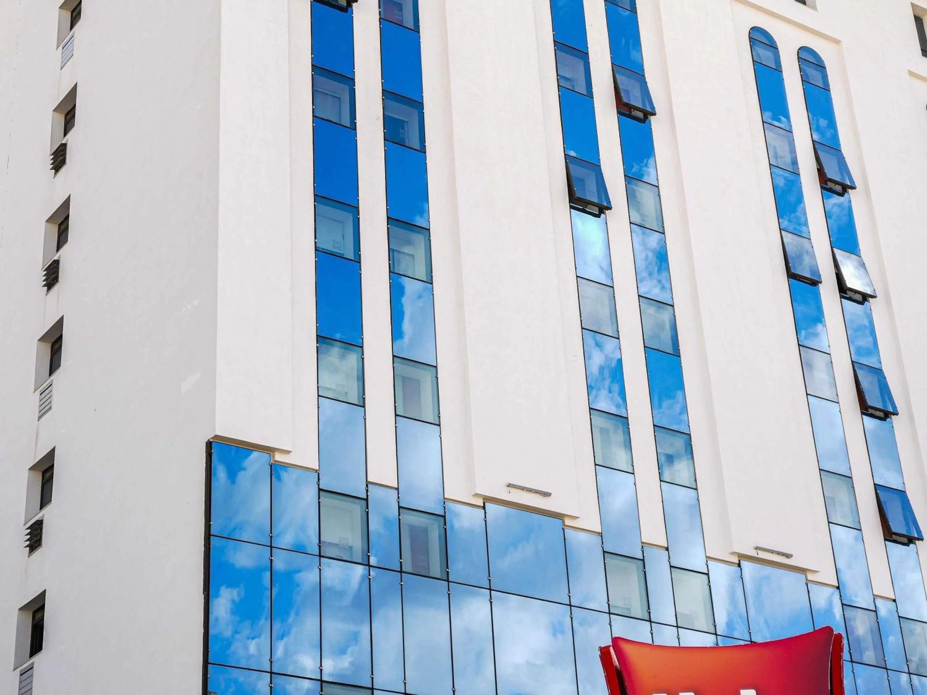 Property building in Ibis Tunis