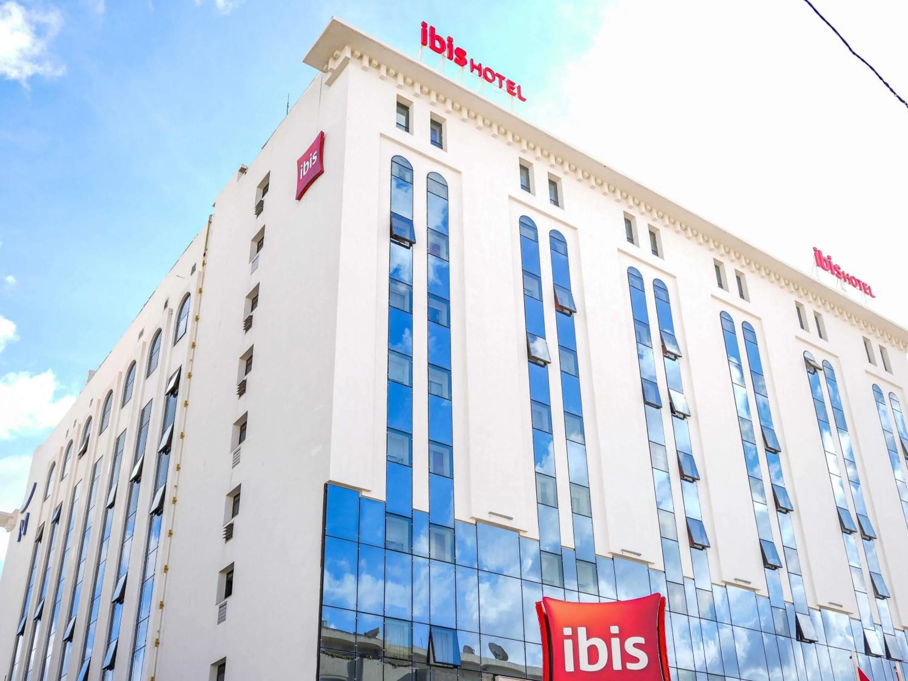 Property building in Ibis Tunis